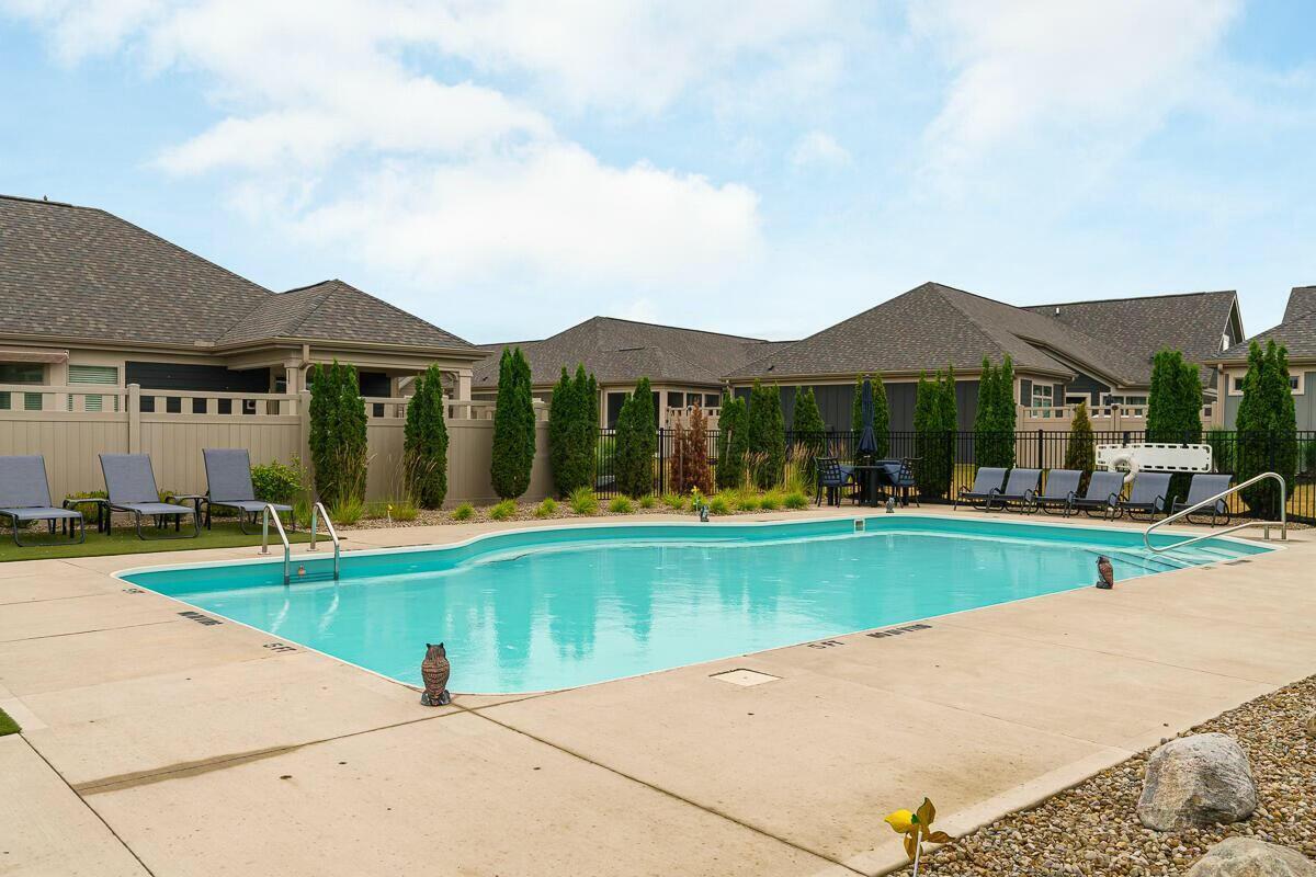 3688 Furlong Drive, Grove City, Ohio 43123