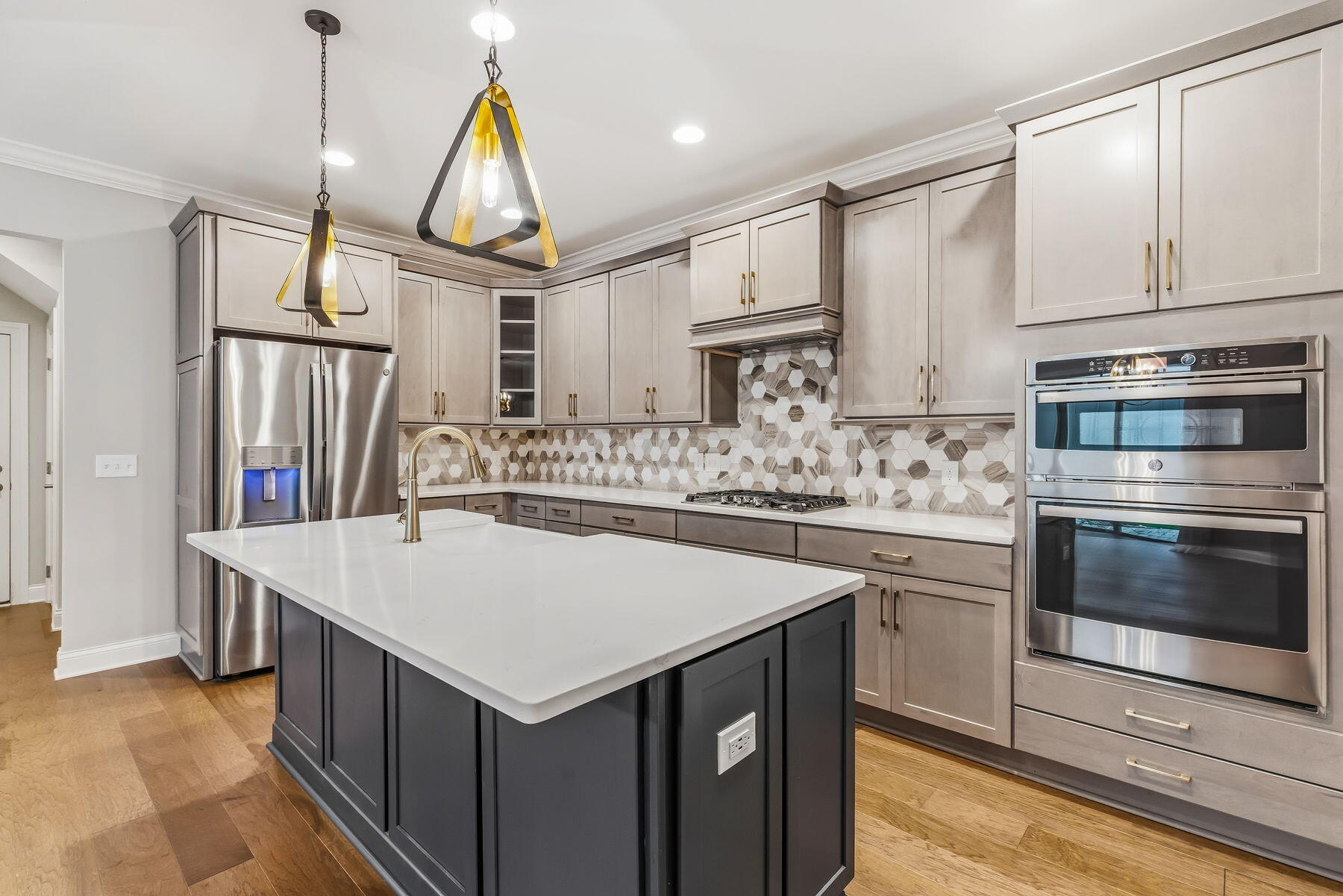 3688 Furlong Drive, Grove City, Ohio 43123