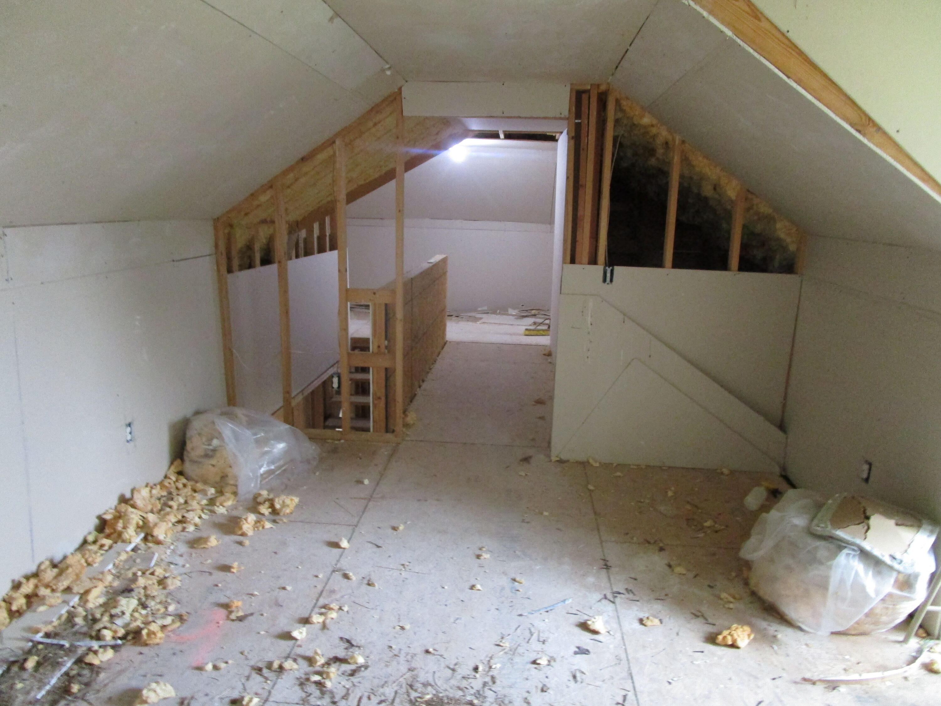 4954 County Line Road, Springfield, Ohio 45502