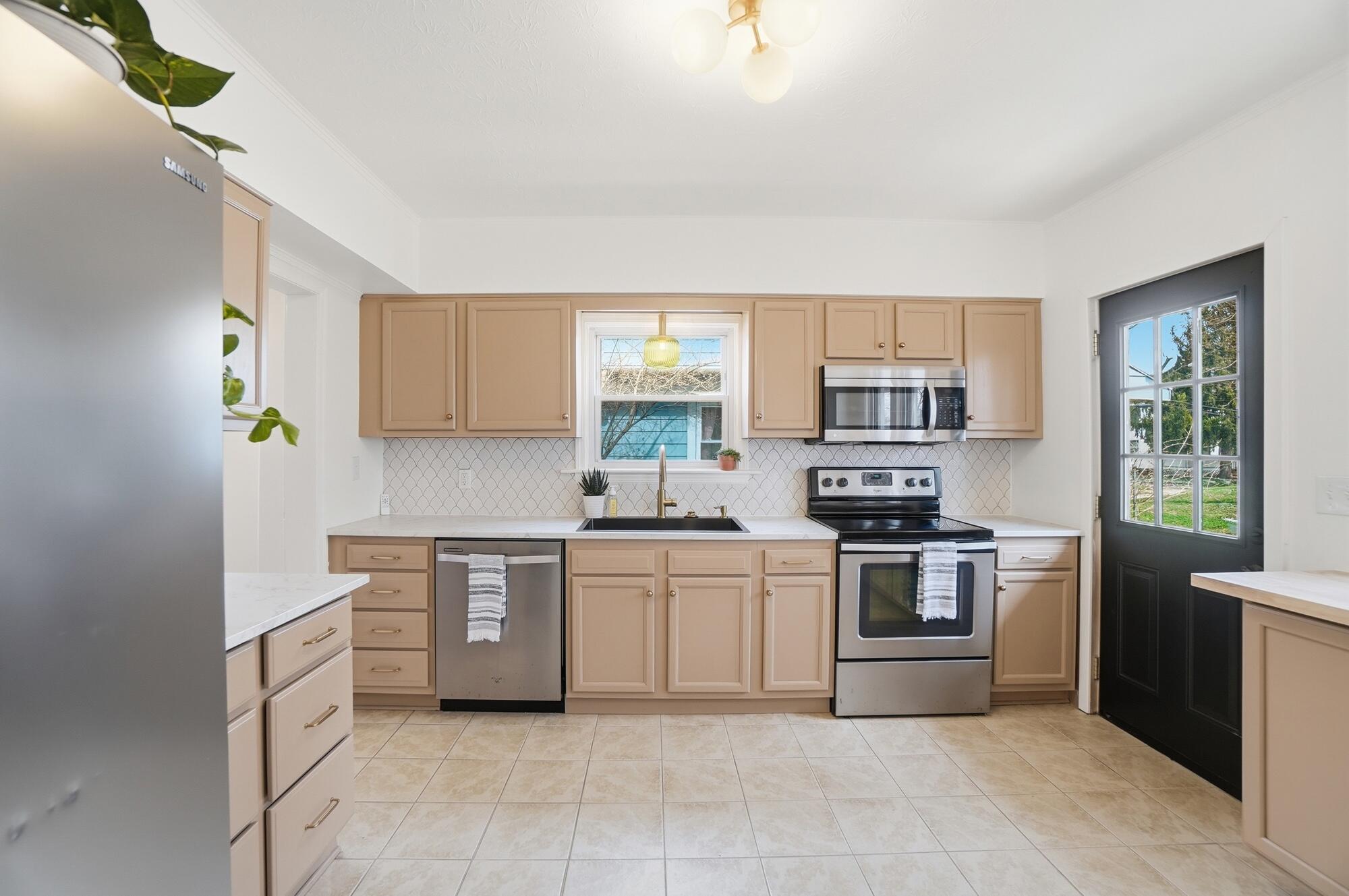 1330 Garfield Avenue, Springfield, Ohio 45504