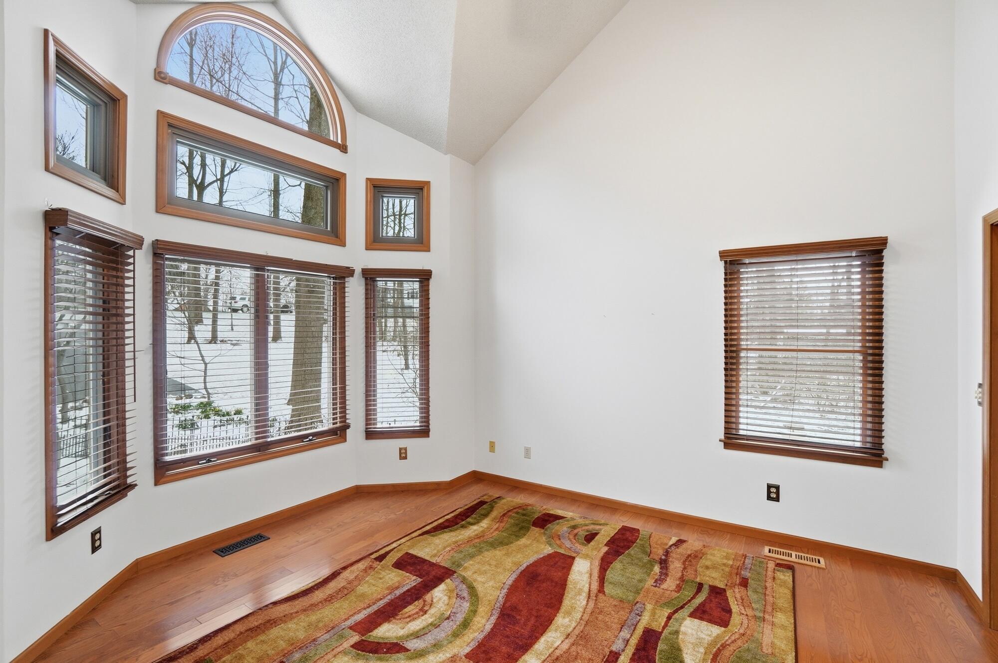 180 Country Road, Urbana, Ohio 43078