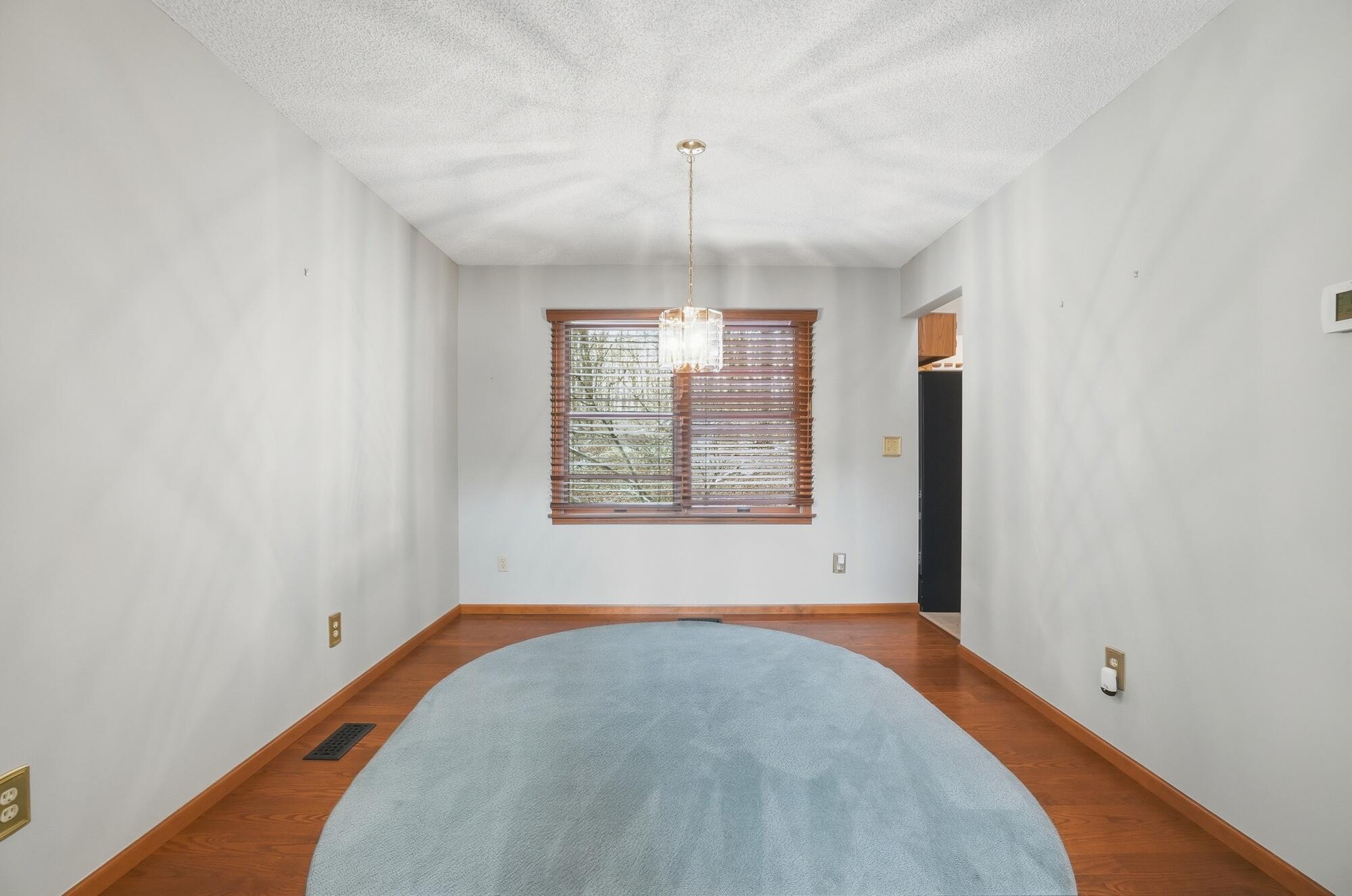 180 Country Road, Urbana, Ohio 43078