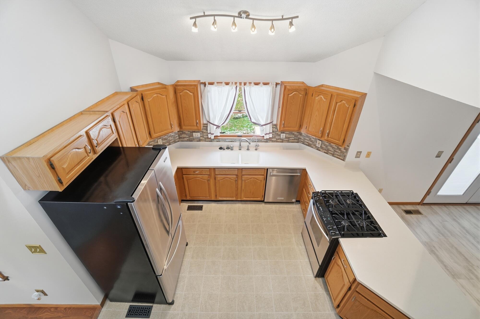 180 Country Road, Urbana, Ohio 43078