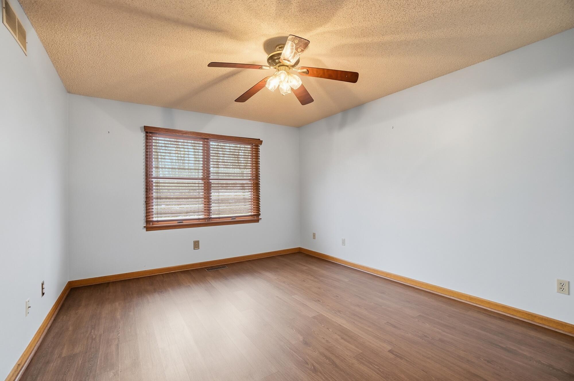 180 Country Road, Urbana, Ohio 43078