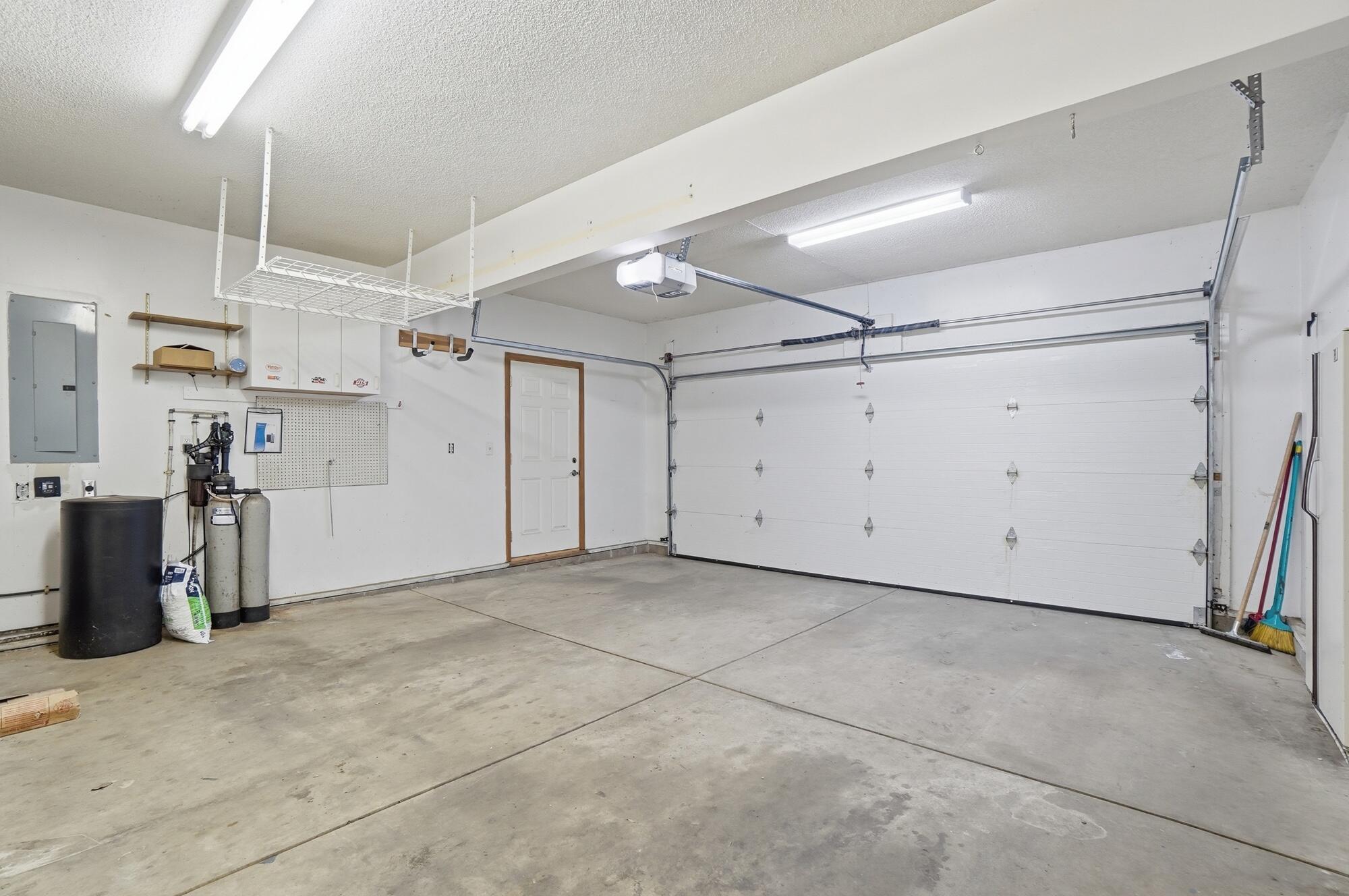 180 Country Road, Urbana, Ohio 43078