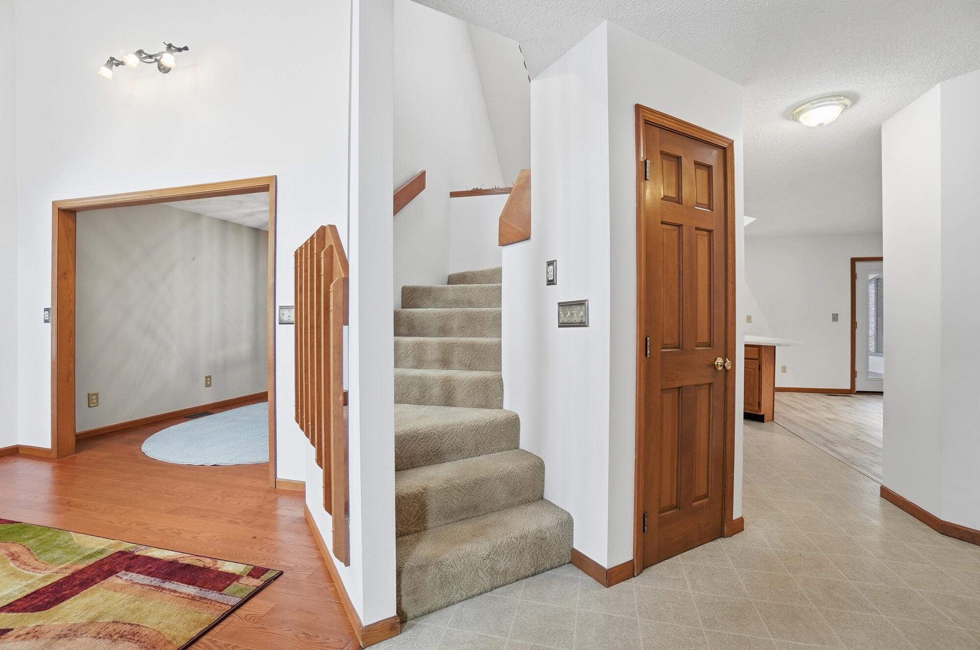 180 Country Road, Urbana, Ohio 43078