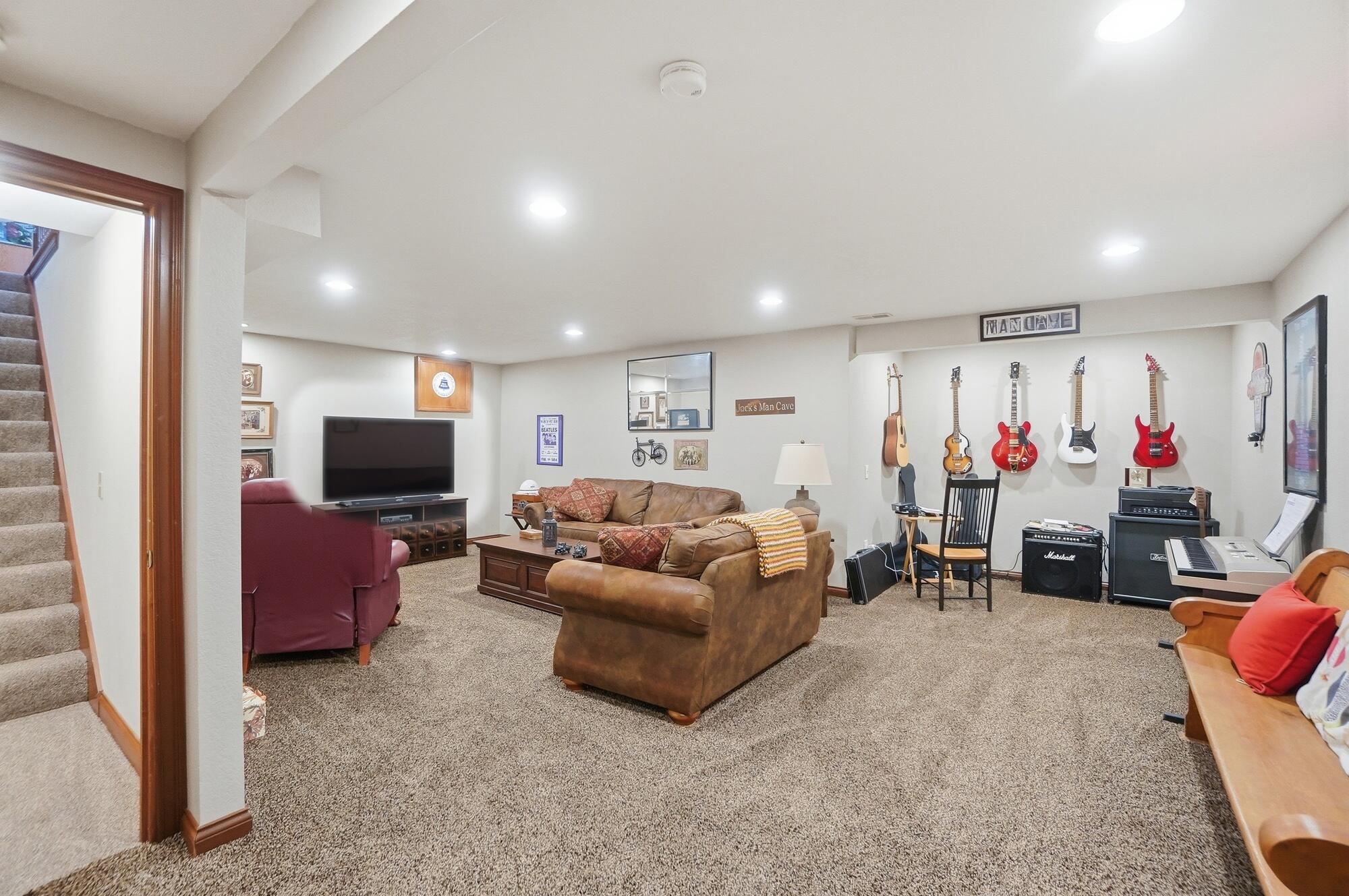 5300 Brookshire Lane, Springfield, Ohio 45502