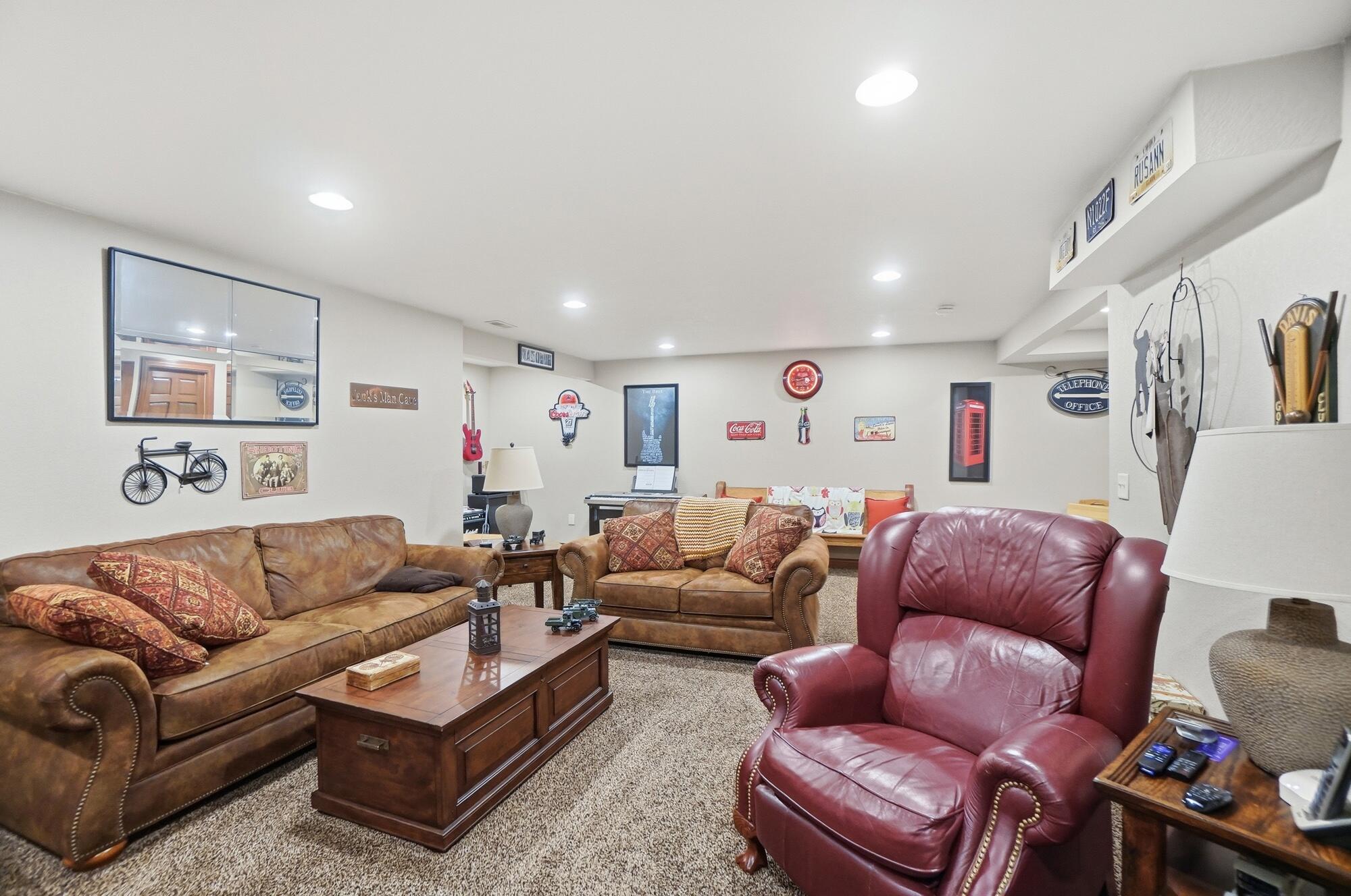 5300 Brookshire Lane, Springfield, Ohio 45502