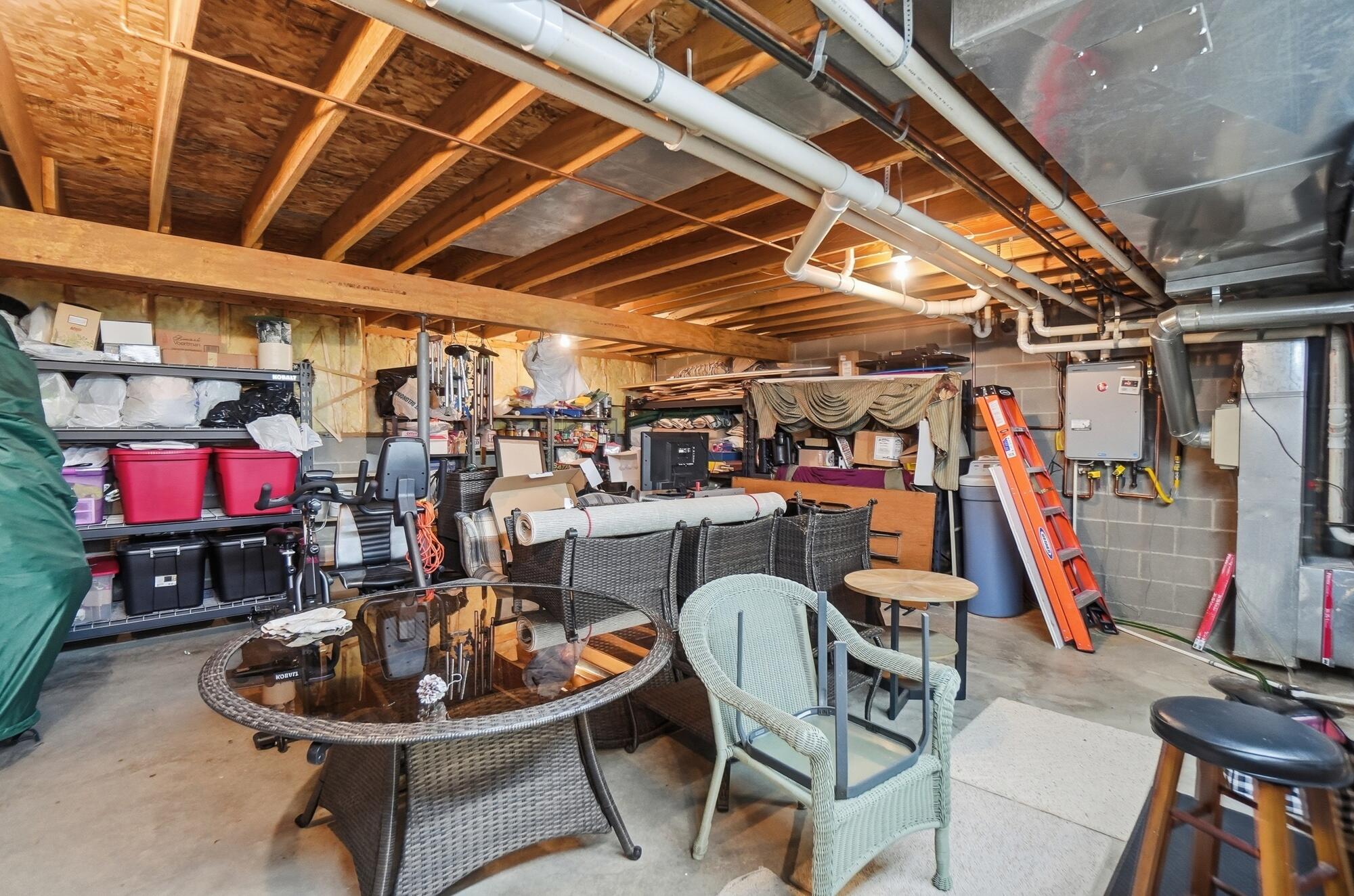 5300 Brookshire Lane, Springfield, Ohio 45502