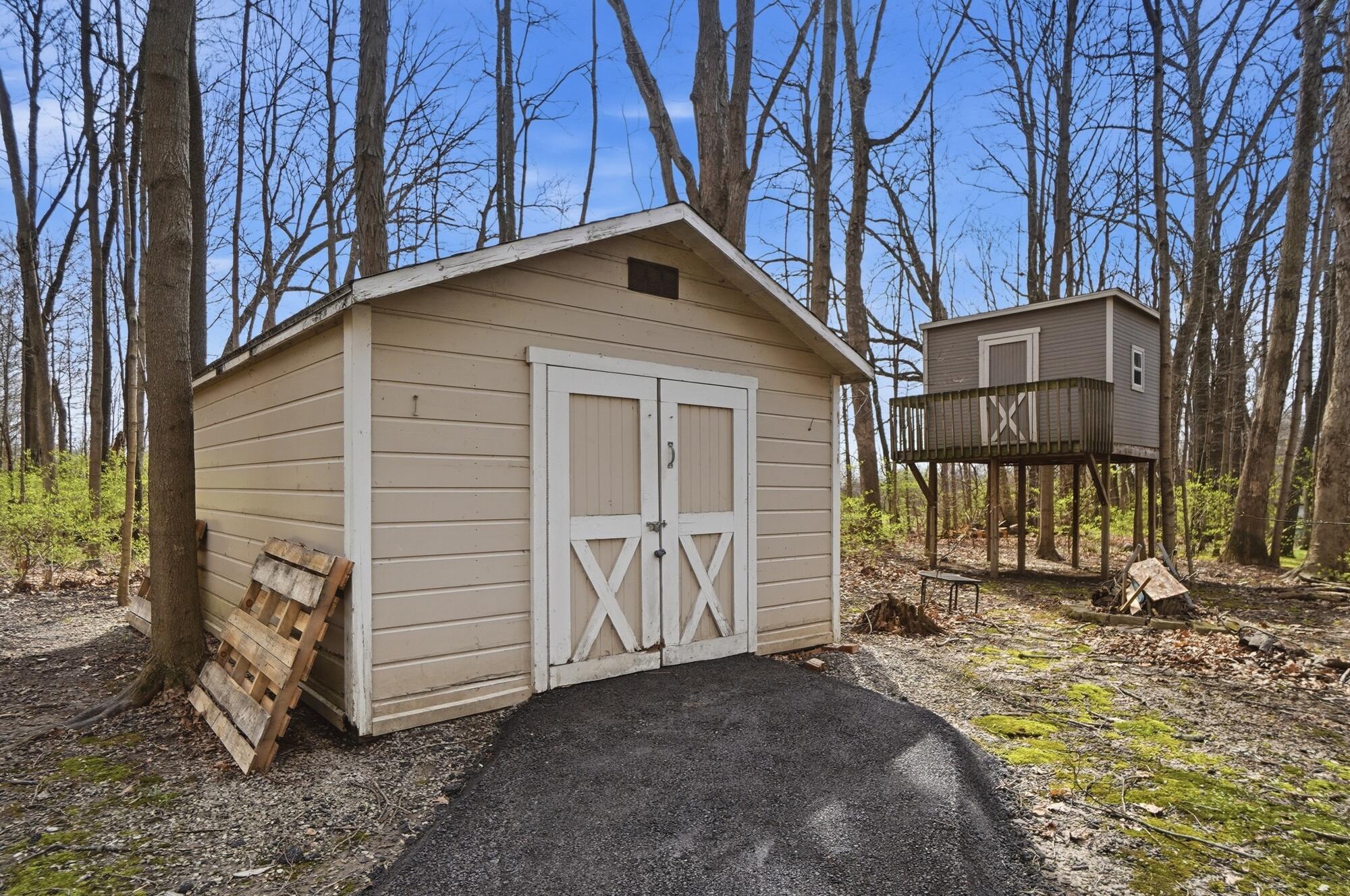 5300 Brookshire Lane, Springfield, Ohio 45502