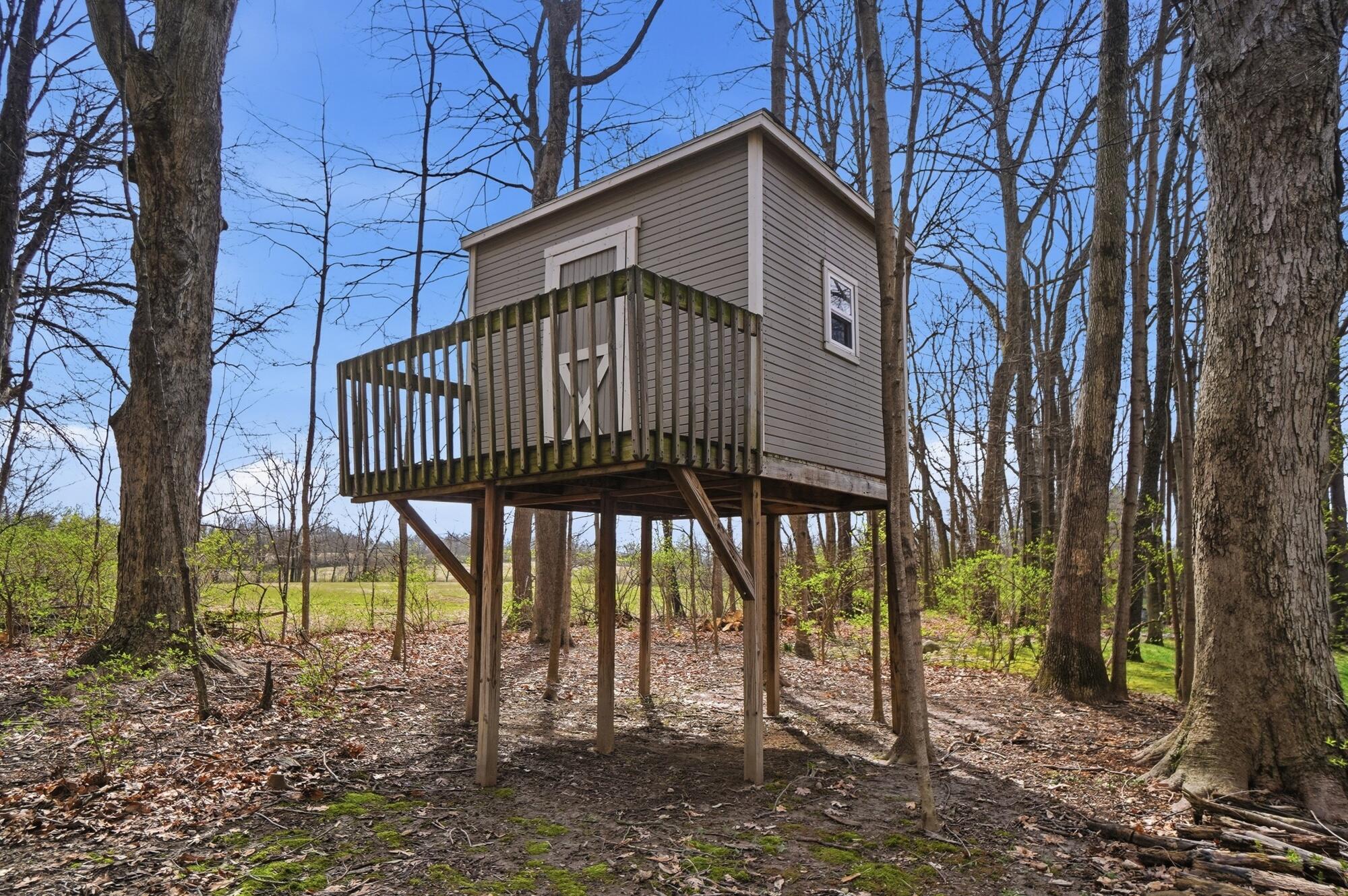 5300 Brookshire Lane, Springfield, Ohio 45502