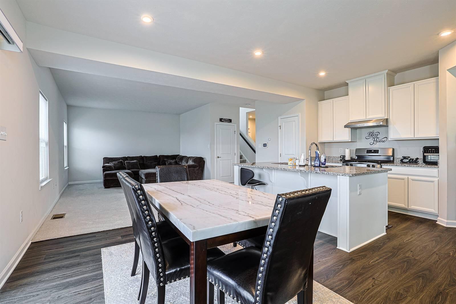 320 Chevington Chase, Tipp City, Ohio 45371