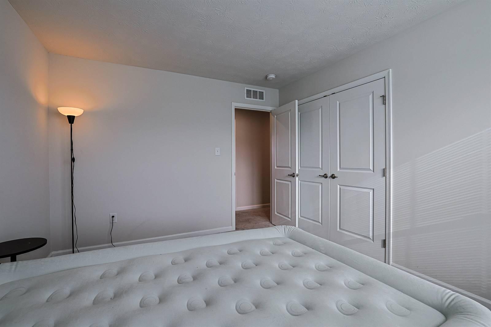 320 Chevington Chase, Tipp City, Ohio 45371