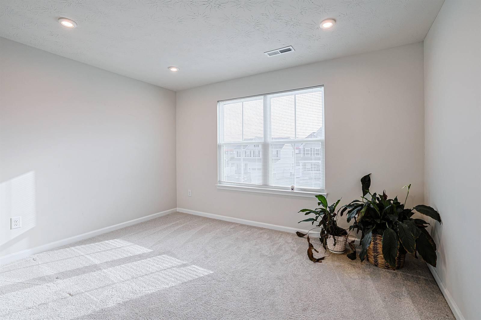 320 Chevington Chase, Tipp City, Ohio 45371