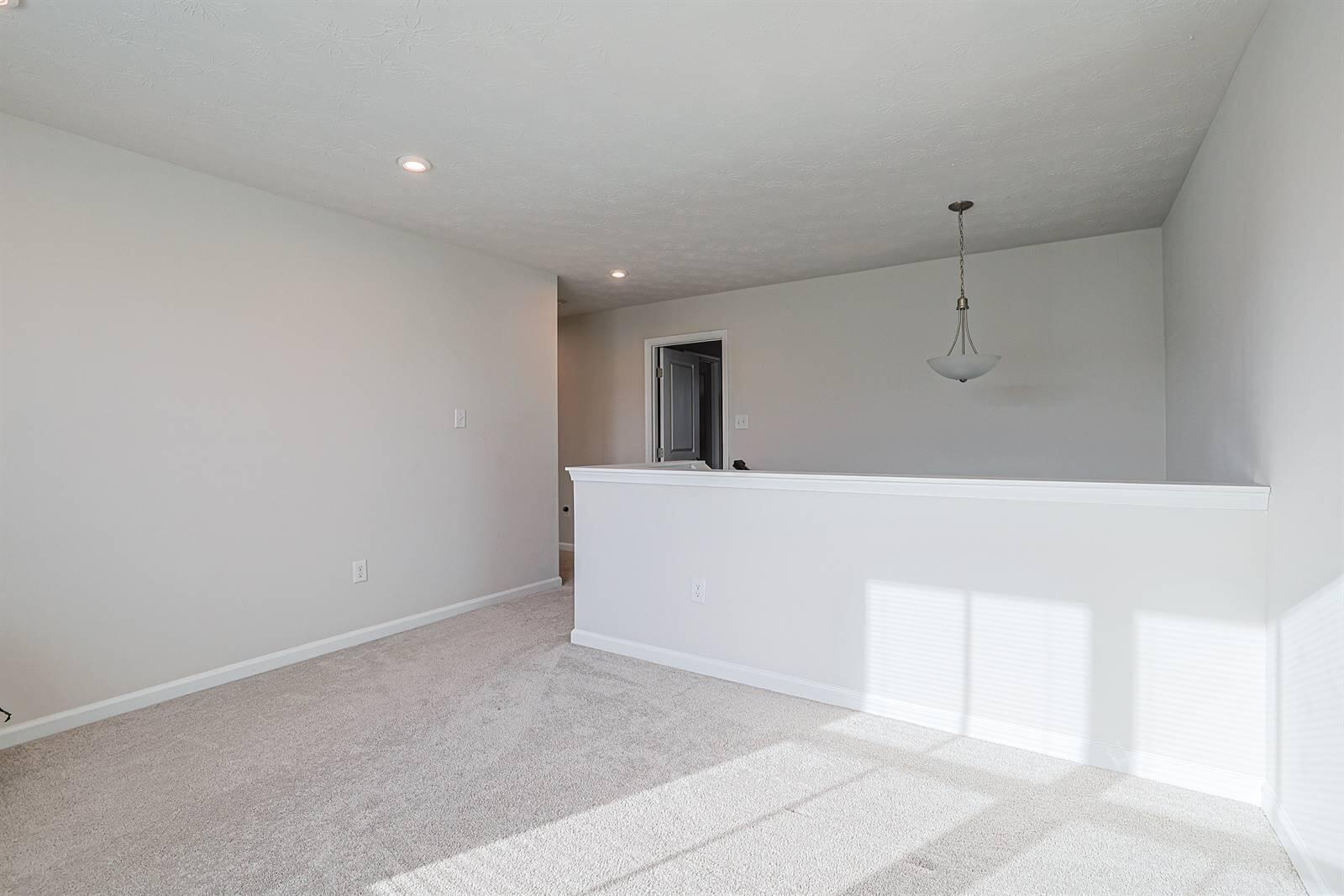 320 Chevington Chase, Tipp City, Ohio 45371