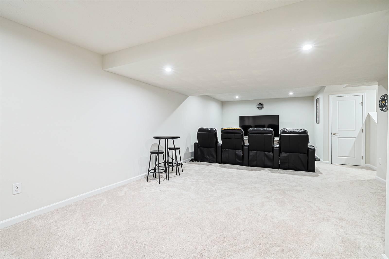 320 Chevington Chase, Tipp City, Ohio 45371