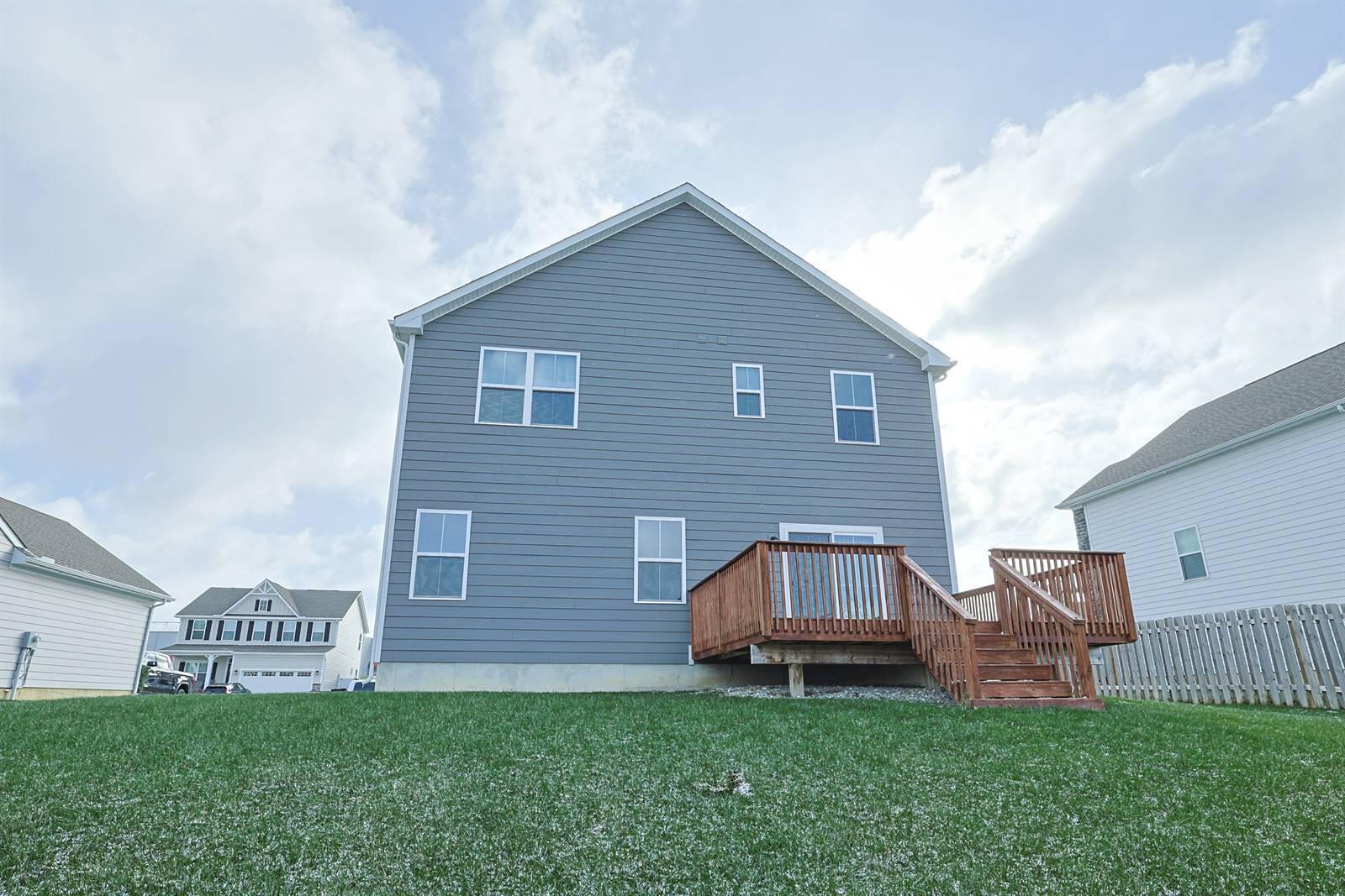 320 Chevington Chase, Tipp City, Ohio 45371