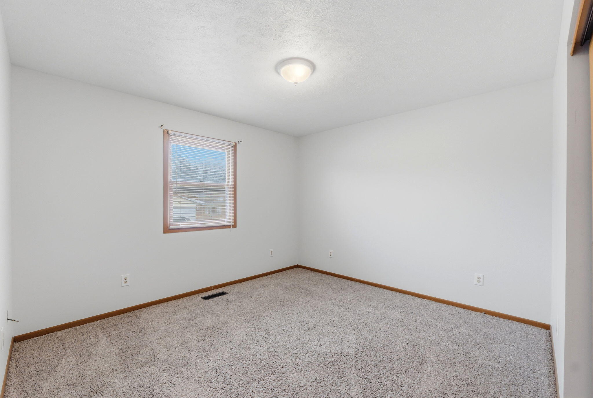 107 Ashlee Drive, Lewisburg, Ohio 45338