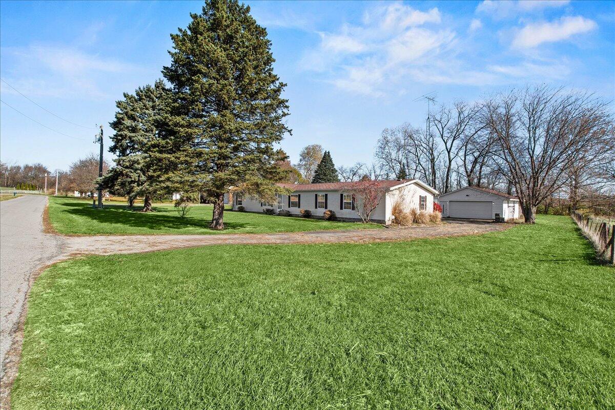 4921 Hawk Road, Mechanicsburg, Ohio 43044