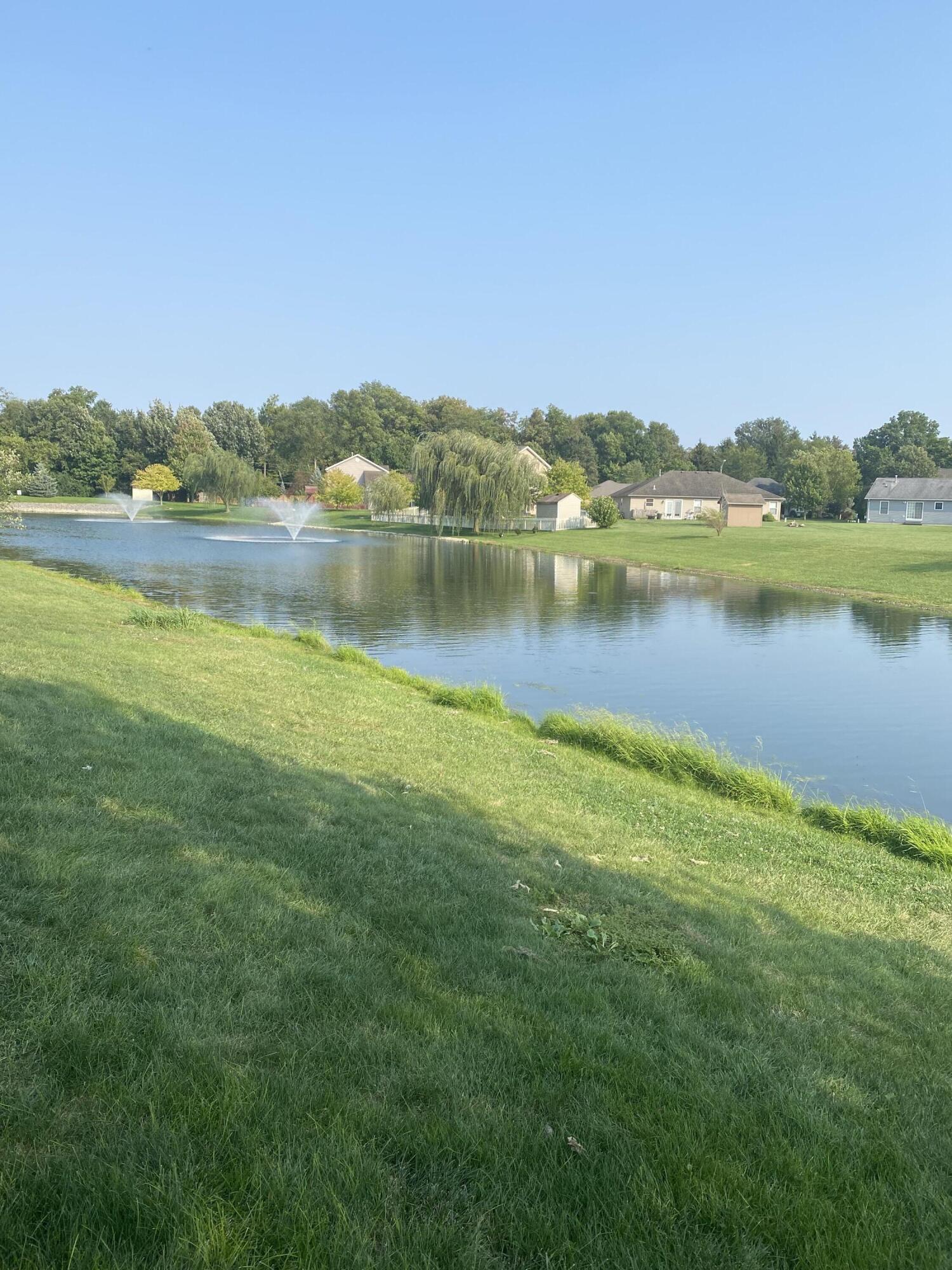 2586 Renwick Way, Troy, Ohio 45373