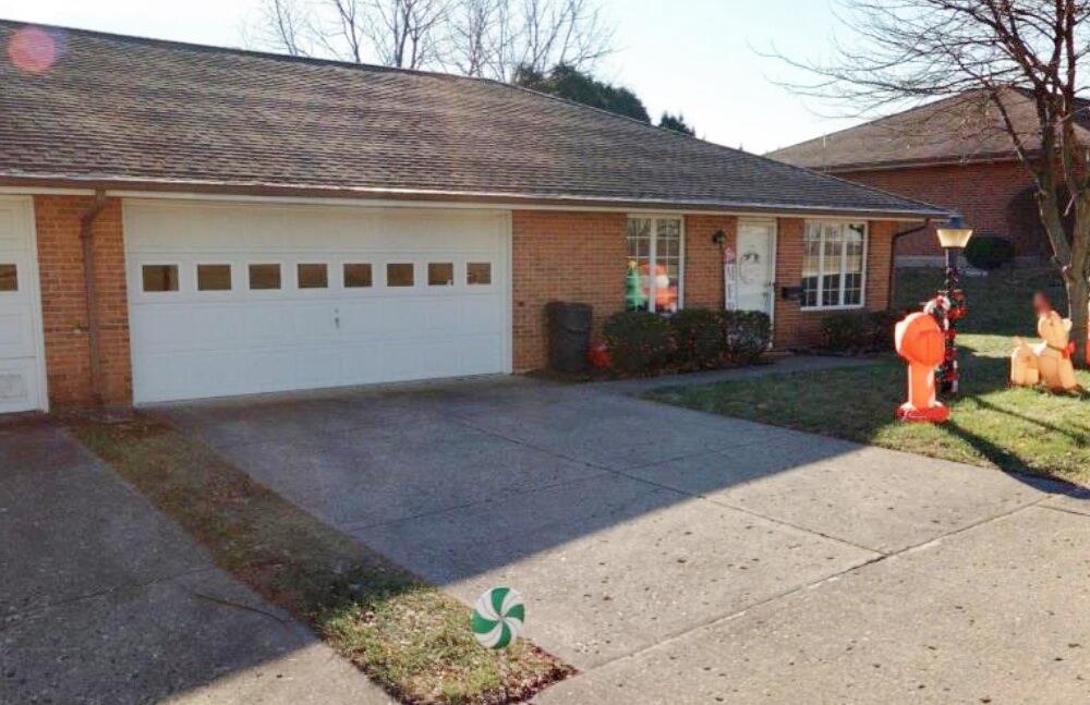 755 Grandview Drive, Springfield, Ohio 45503