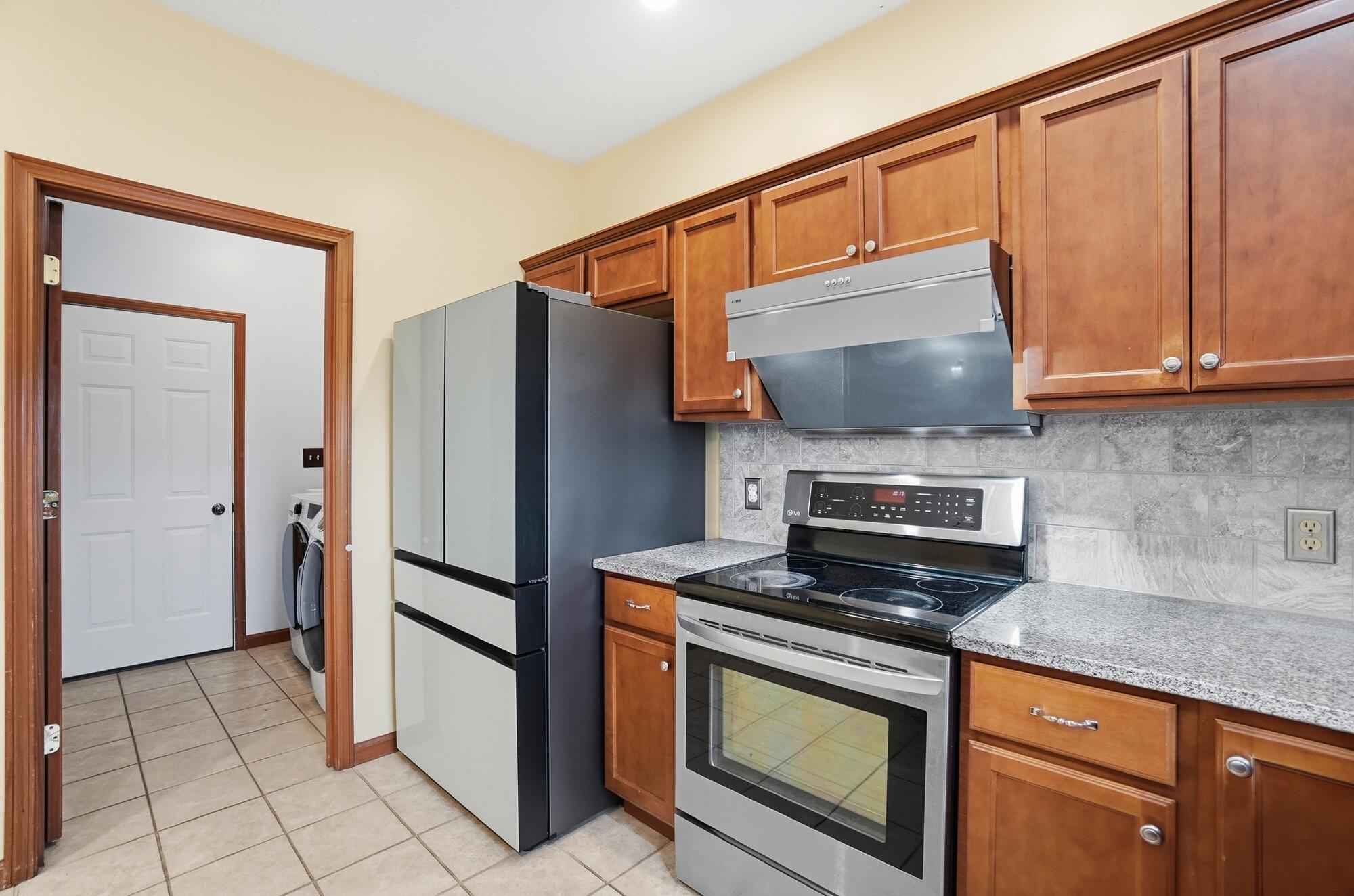 661 Willow Point Court, Troy, Ohio 45373