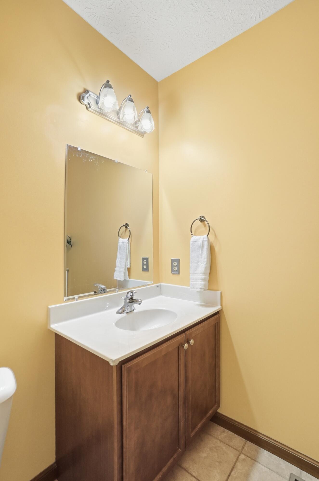 661 Willow Point Court, Troy, Ohio 45373