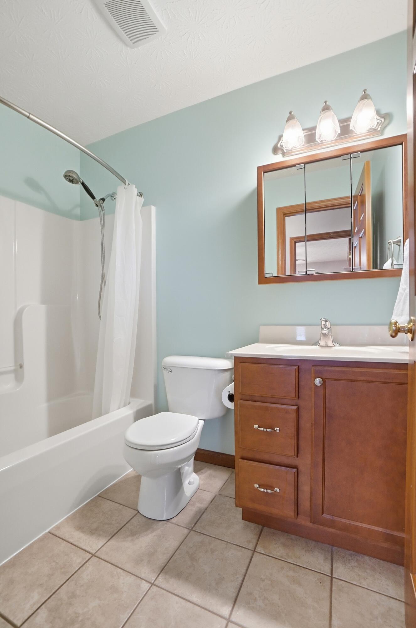 661 Willow Point Court, Troy, Ohio 45373