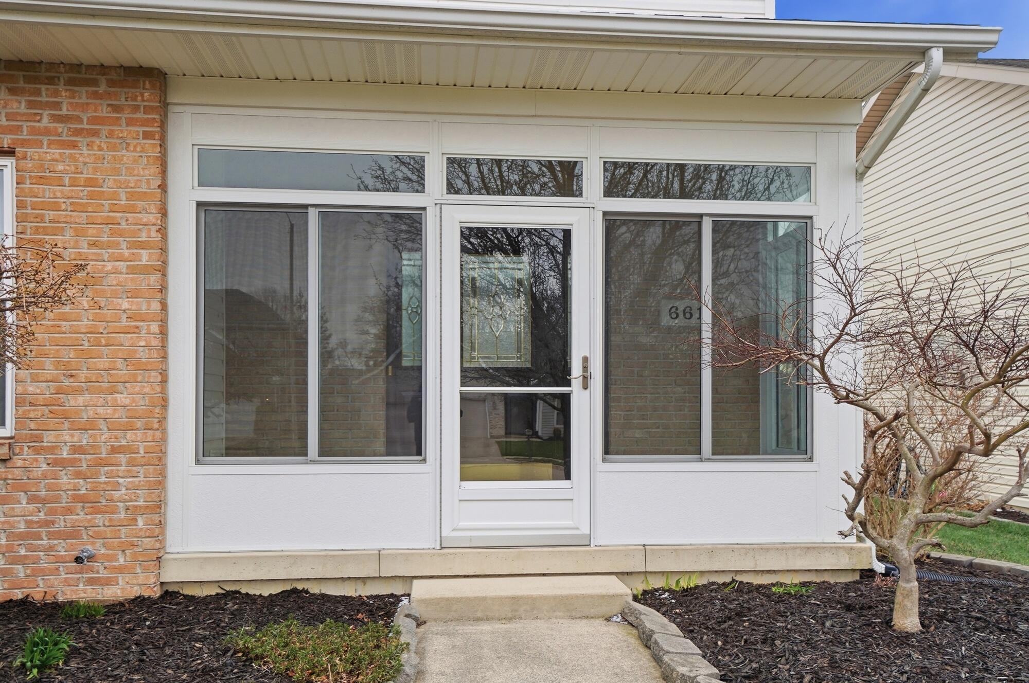 661 Willow Point Court, Troy, Ohio 45373