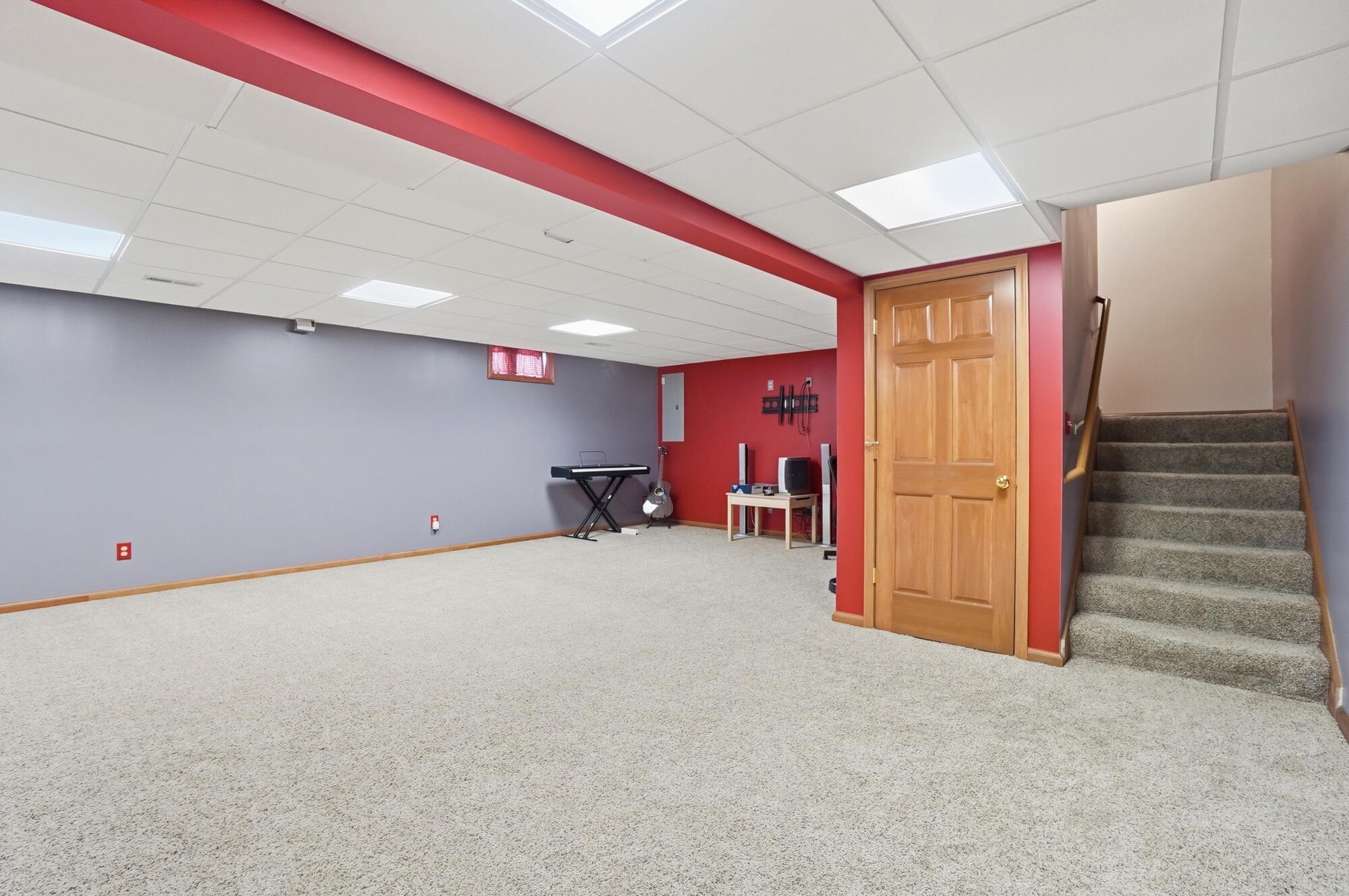 661 Willow Point Court, Troy, Ohio 45373