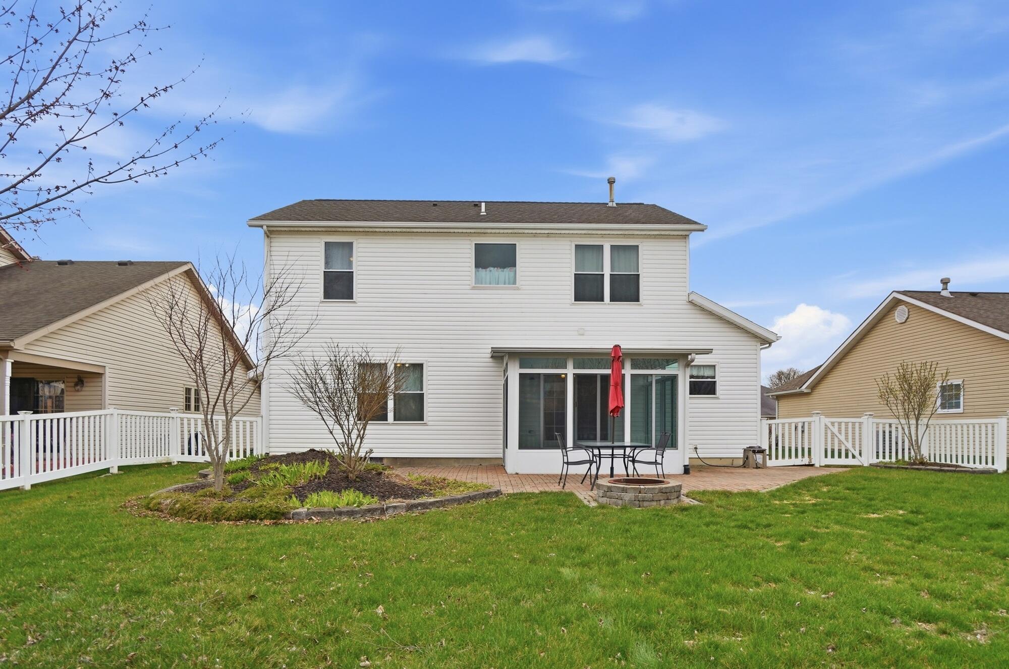 661 Willow Point Court, Troy, Ohio 45373