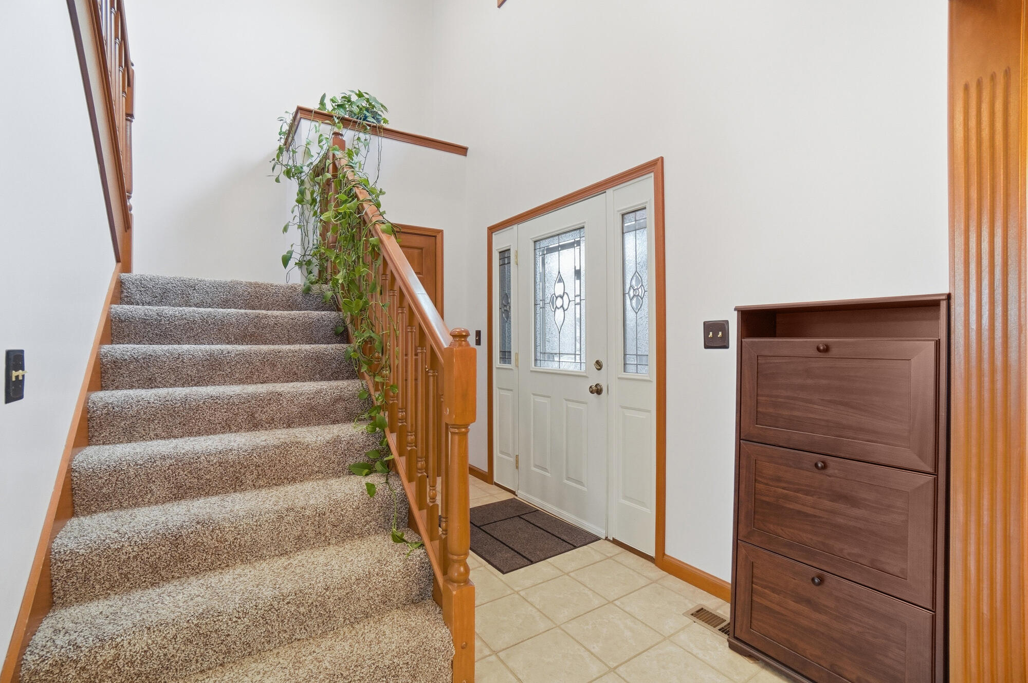 661 Willow Point Court, Troy, Ohio 45373