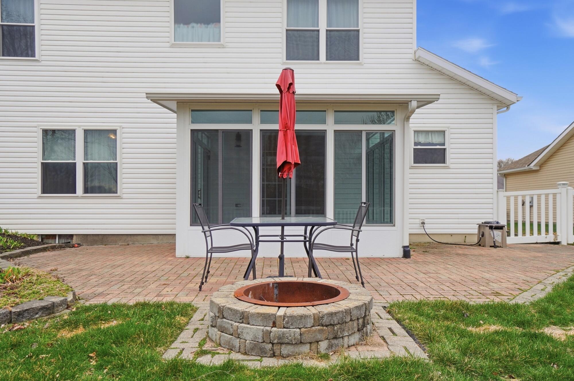 661 Willow Point Court, Troy, Ohio 45373