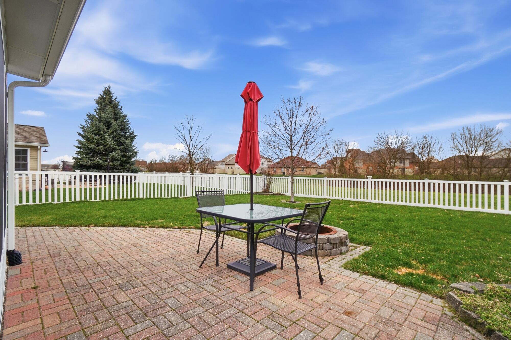 661 Willow Point Court, Troy, Ohio 45373