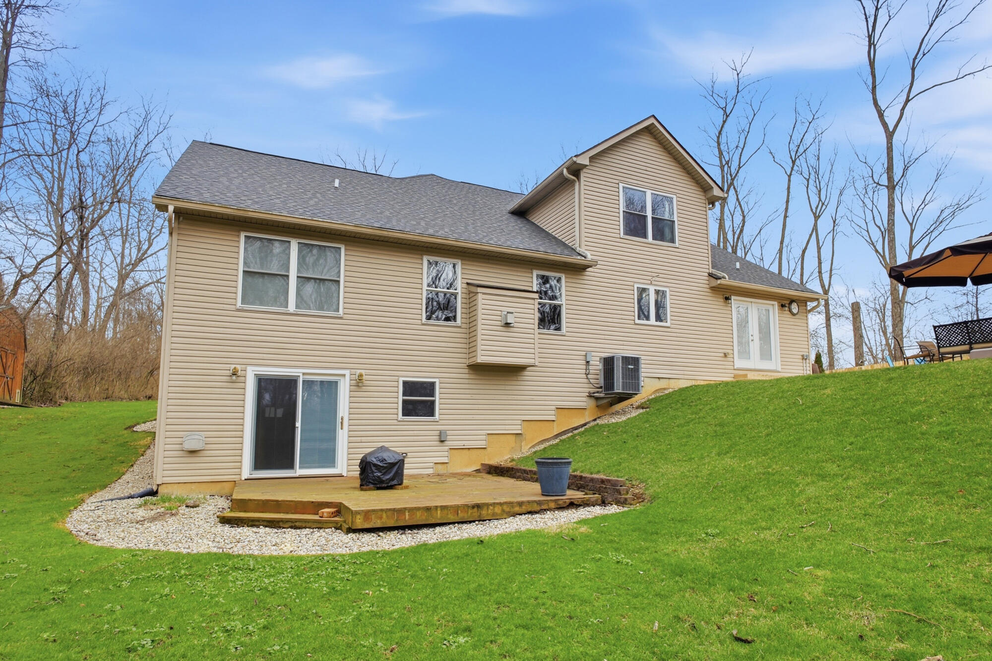 260 California Avenue, Springfield, Ohio 45505