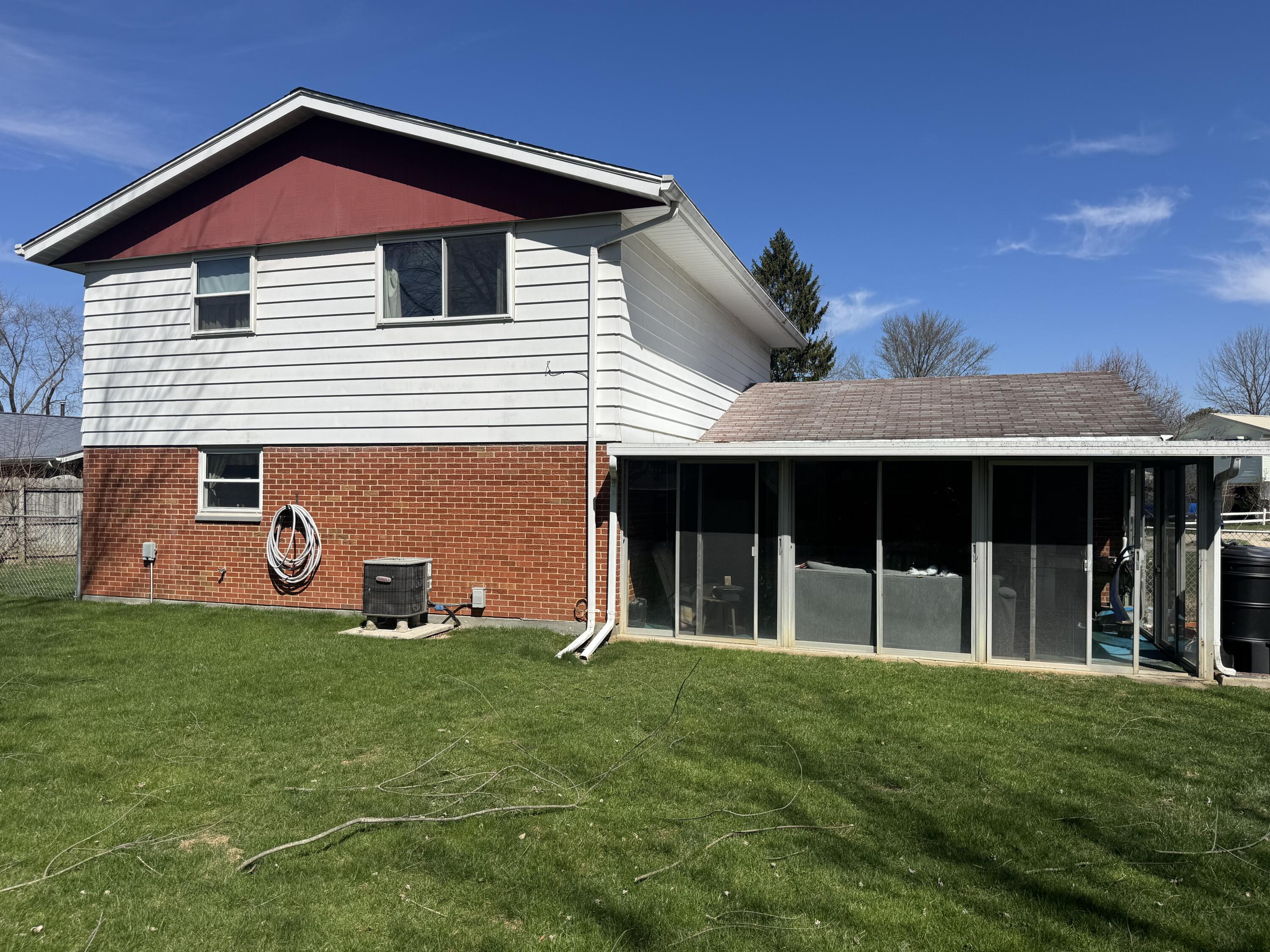 6 Danzig Lane, Fairborn, Ohio 45324