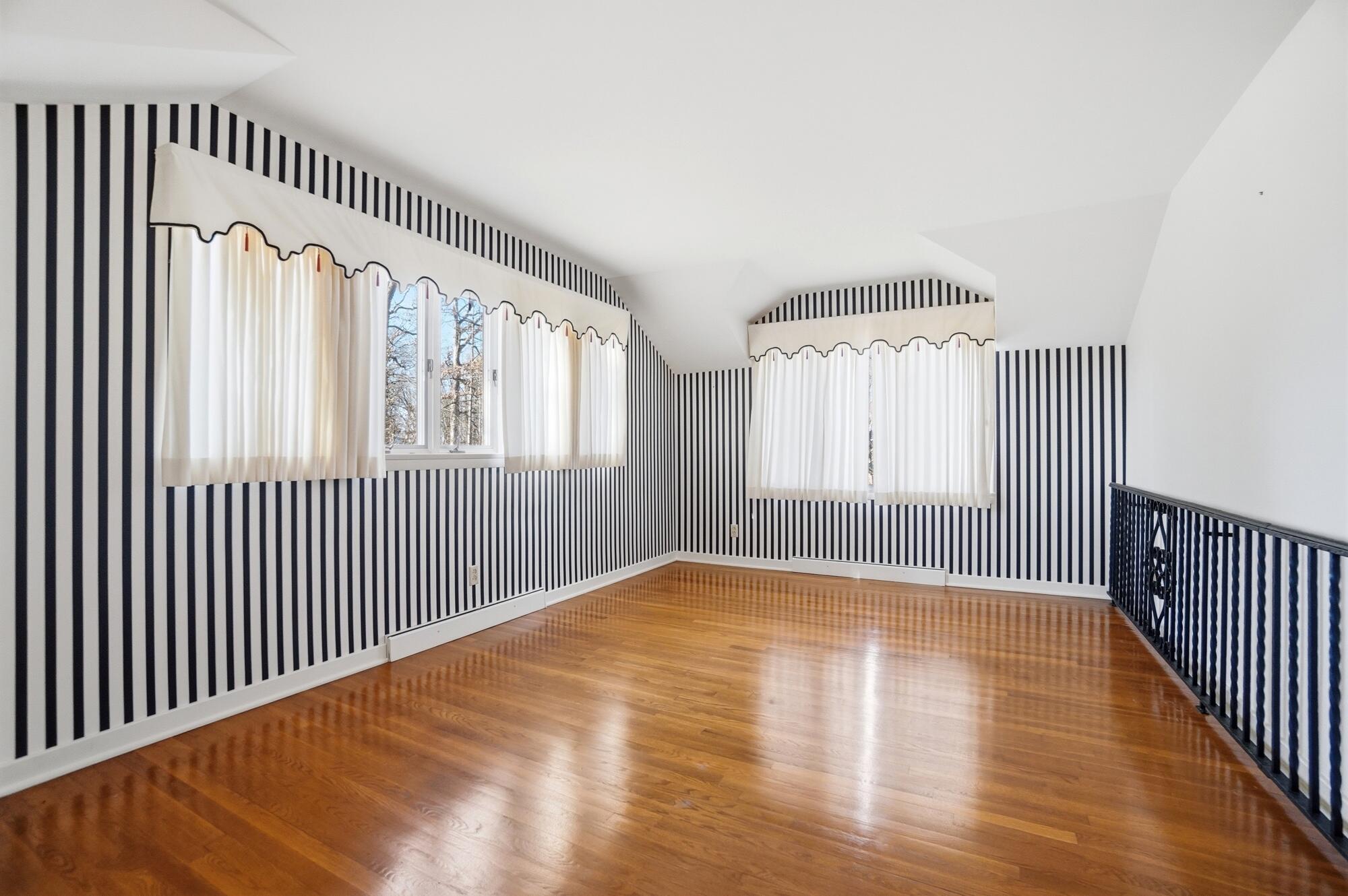 2438 Signal Hill Road, Springfield, Ohio 45504