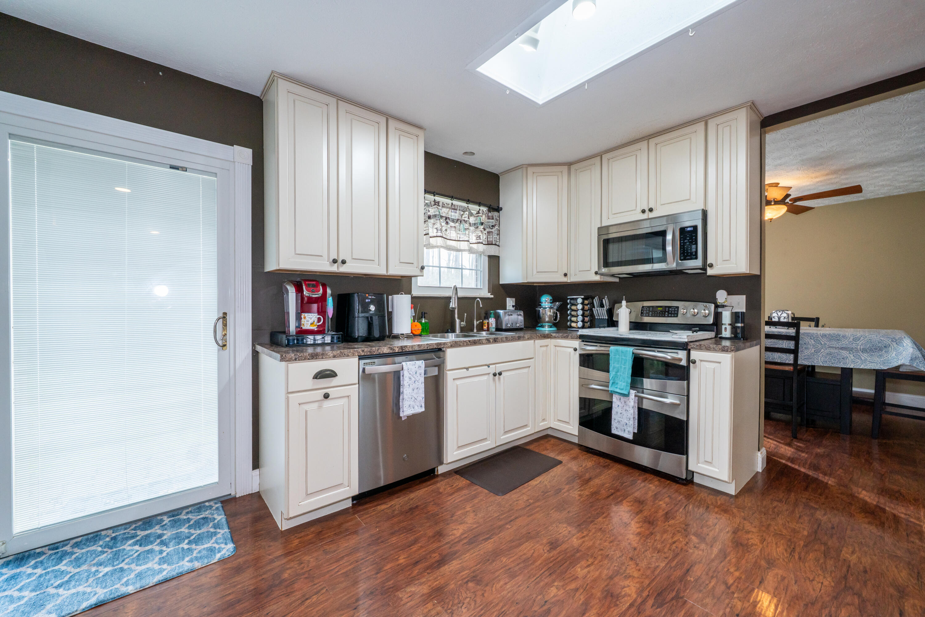 1412 Devoe Drive, Beavercreek, Ohio 45434