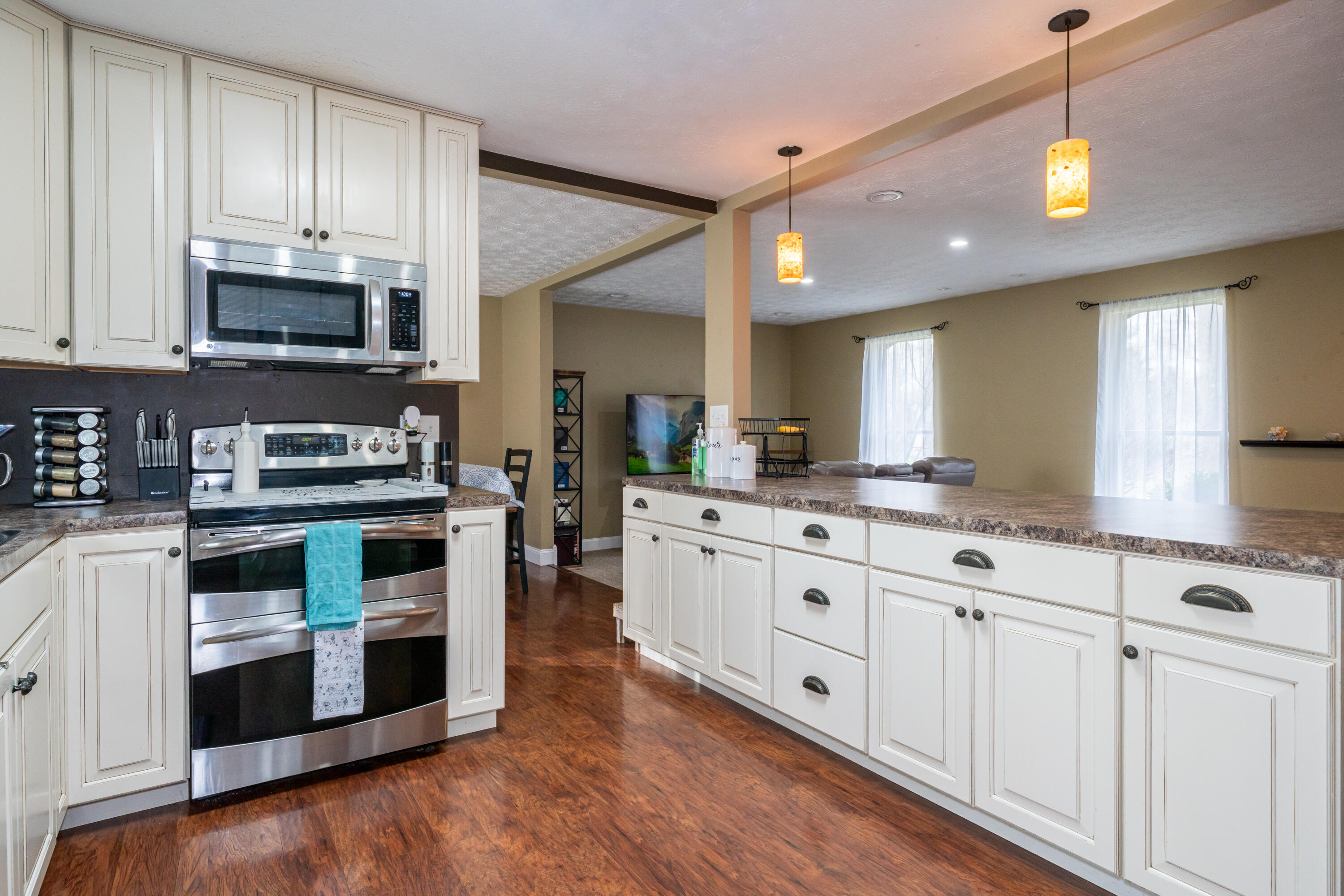 1412 Devoe Drive, Beavercreek, Ohio 45434