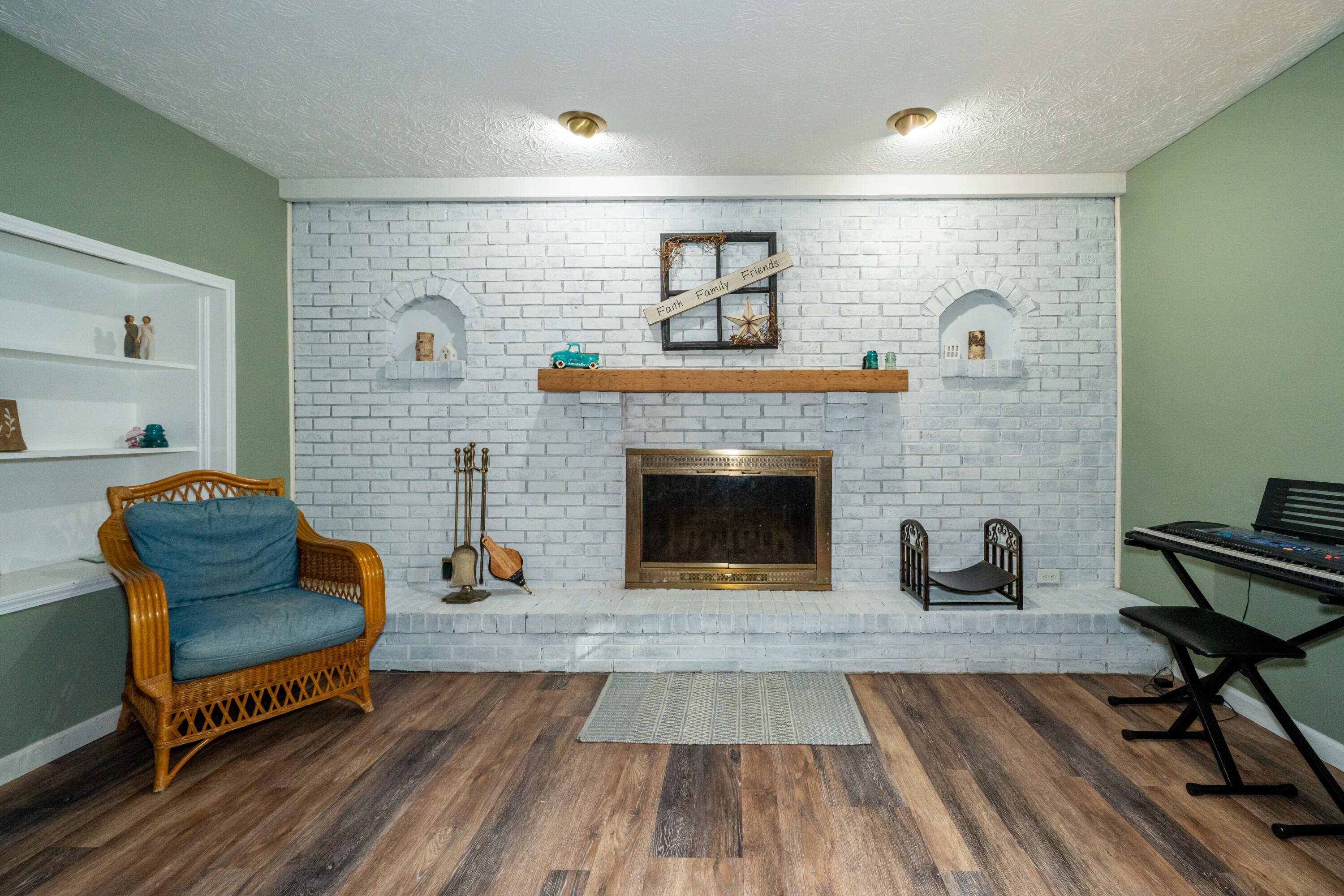 1412 Devoe Drive, Beavercreek, Ohio 45434