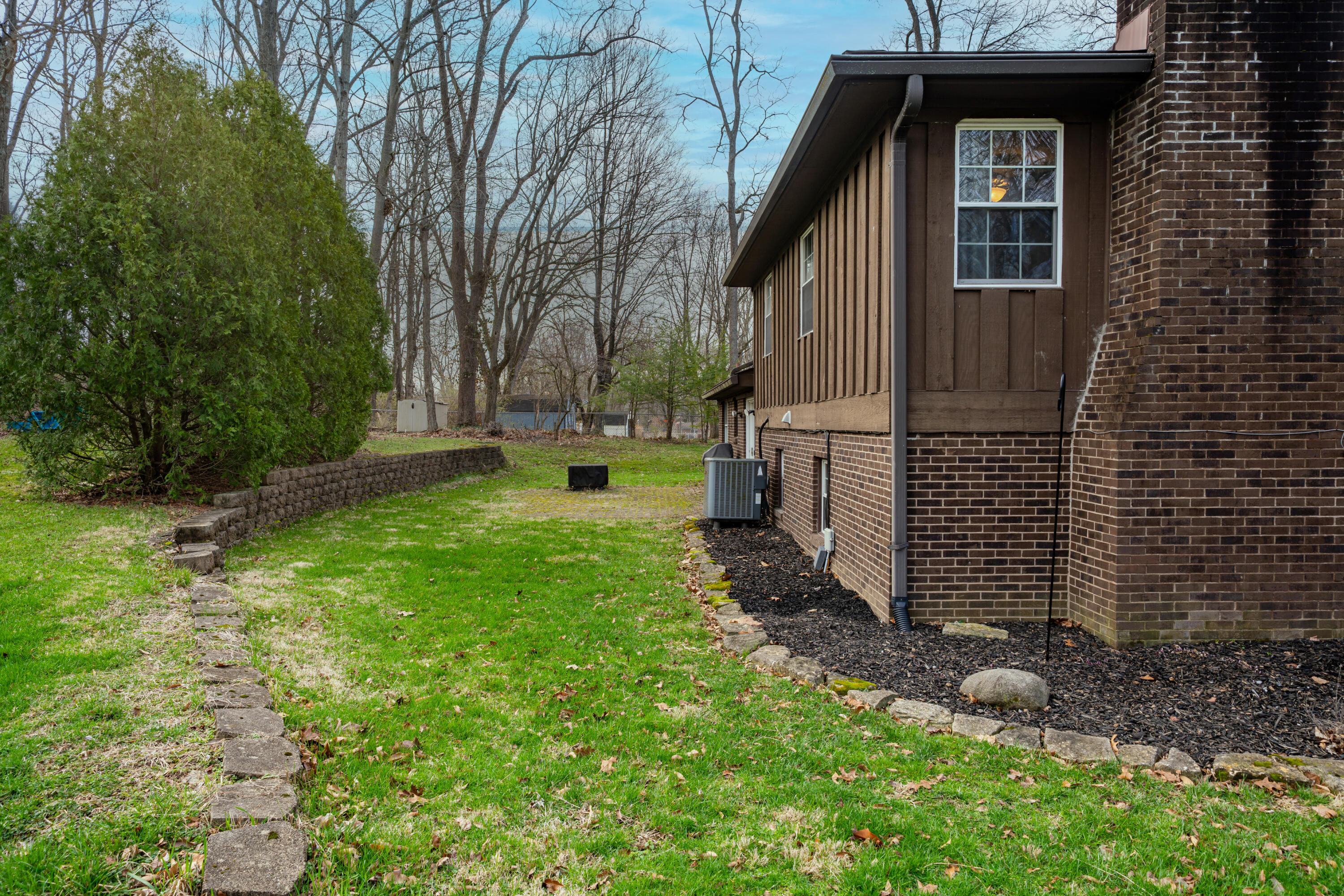 1412 Devoe Drive, Beavercreek, Ohio 45434