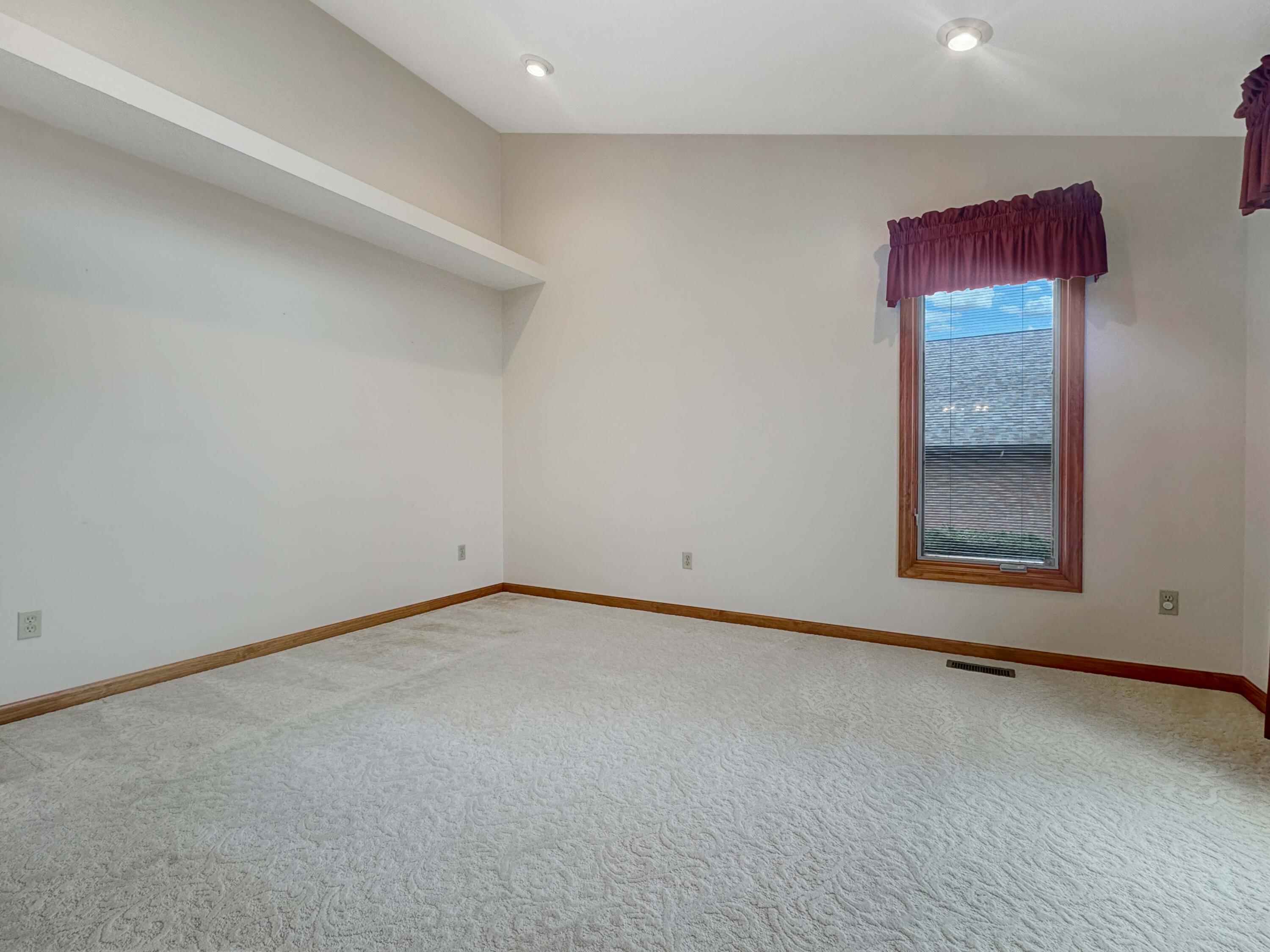 19 Laurel Bend, Urbana, Ohio 43078