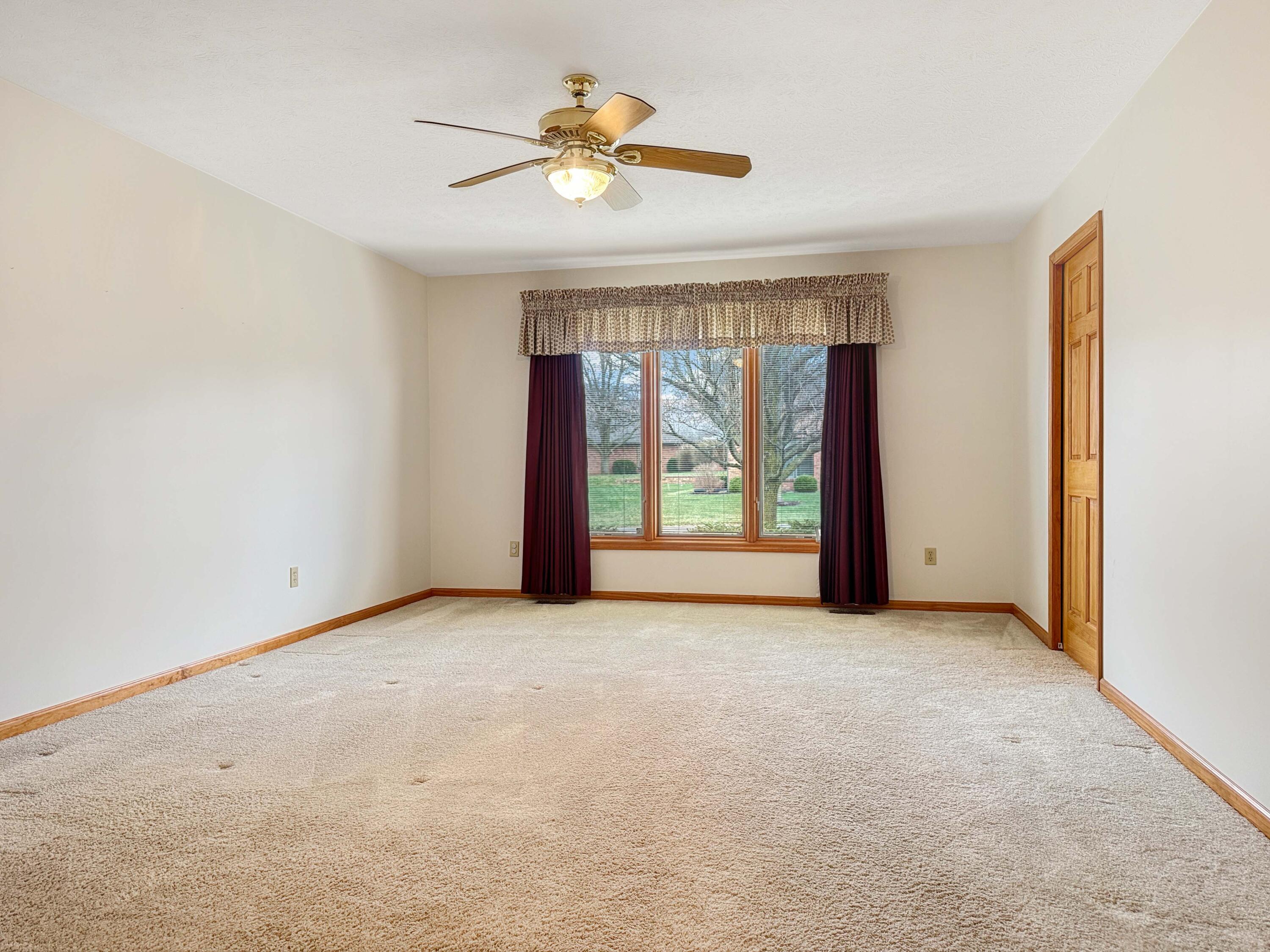 19 Laurel Bend, Urbana, Ohio 43078