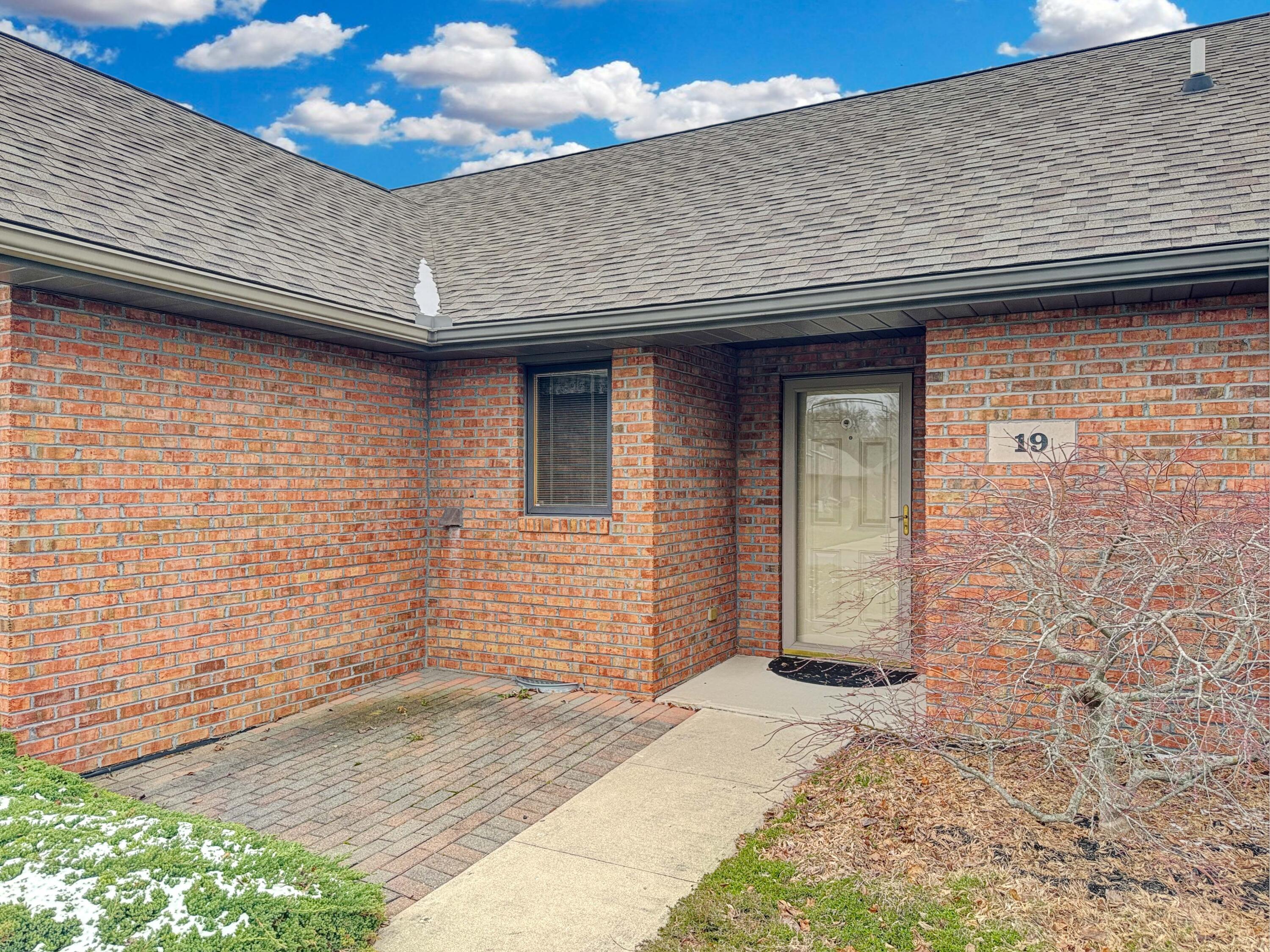 19 Laurel Bend, Urbana, Ohio 43078