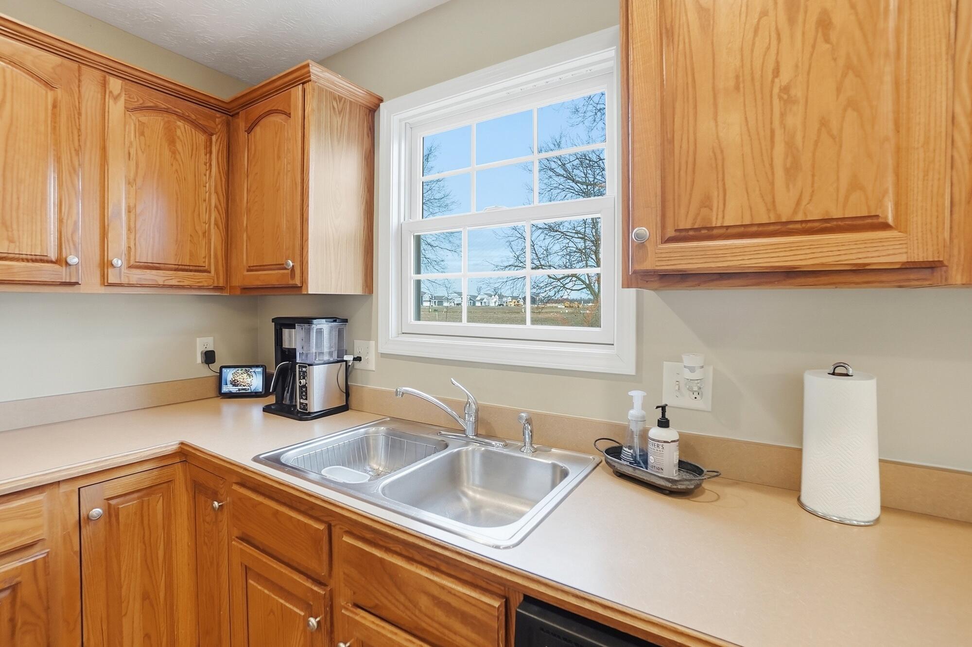 2813 Amberwood Drive, Troy, Ohio 45373