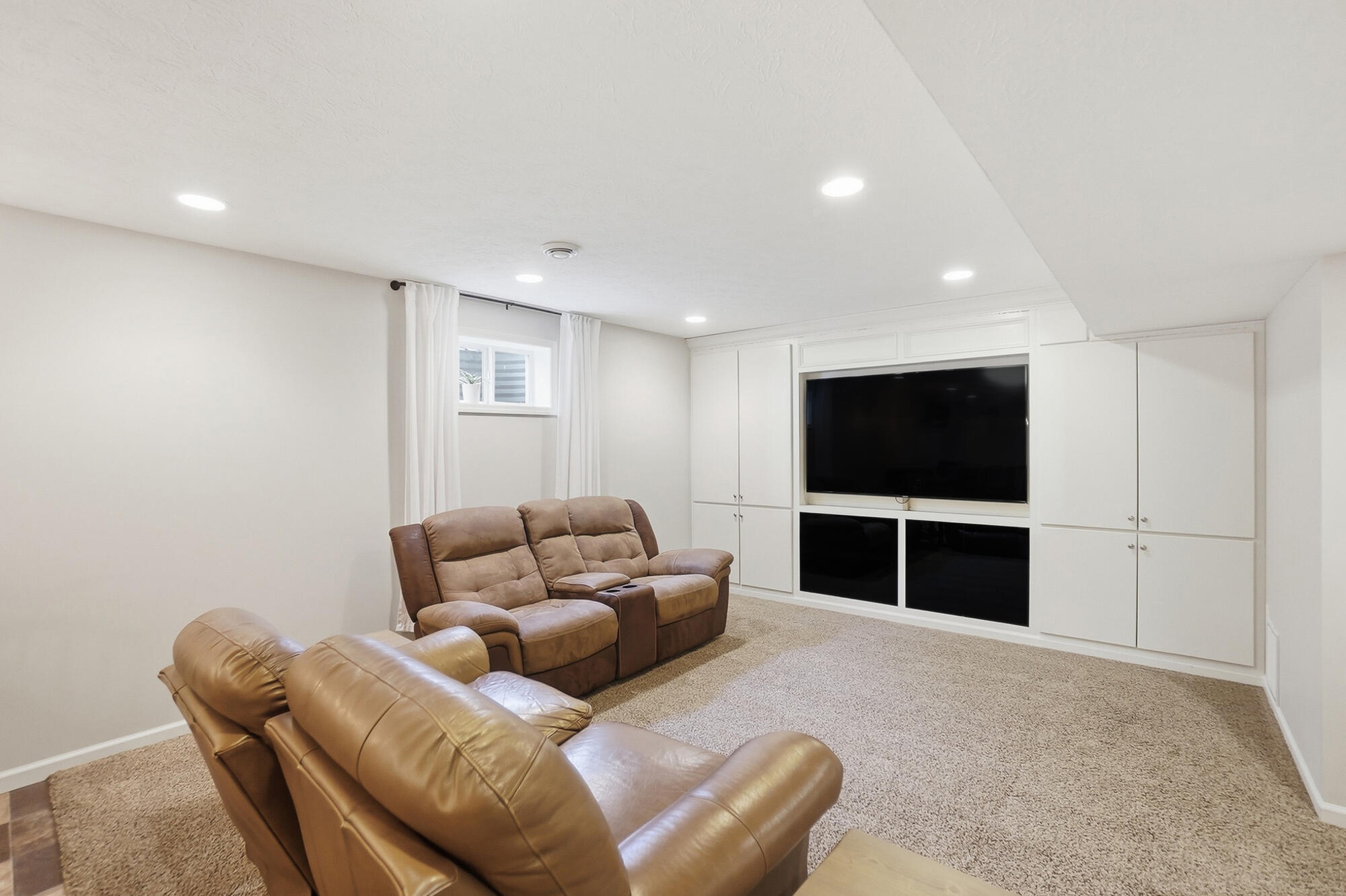 2813 Amberwood Drive, Troy, Ohio 45373