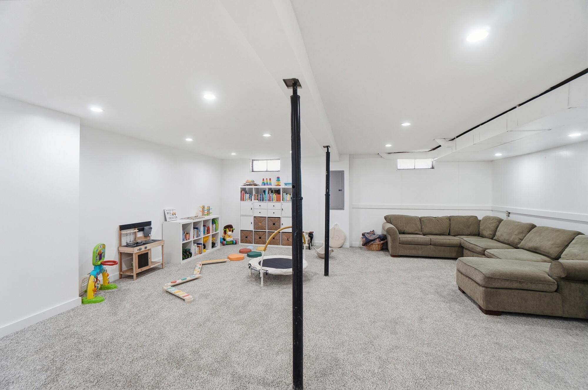 80 Carlisle Avenue, Springfield, Ohio 45504