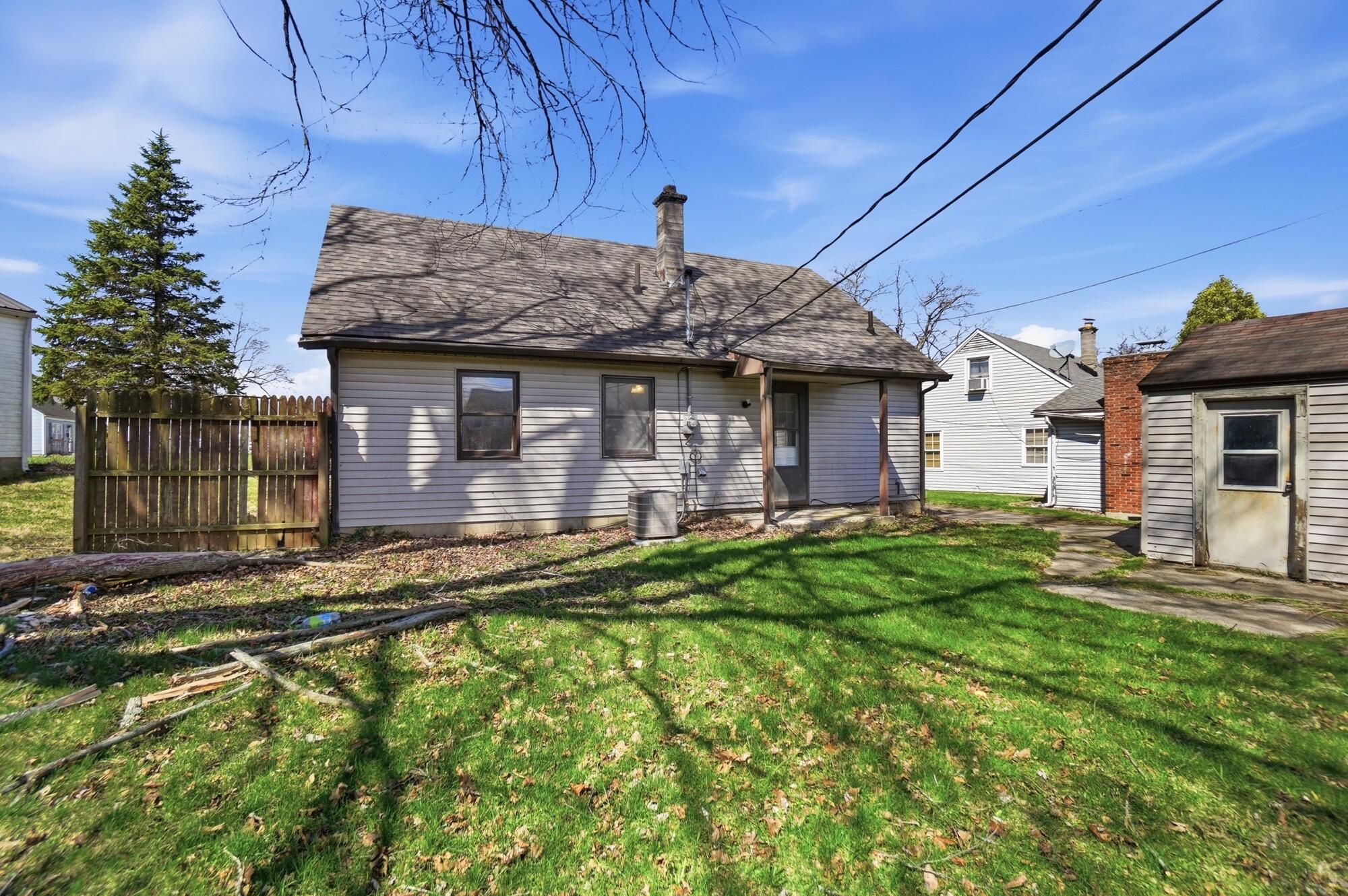 1835 Sweetbriar Lane, Springfield, Ohio 45505