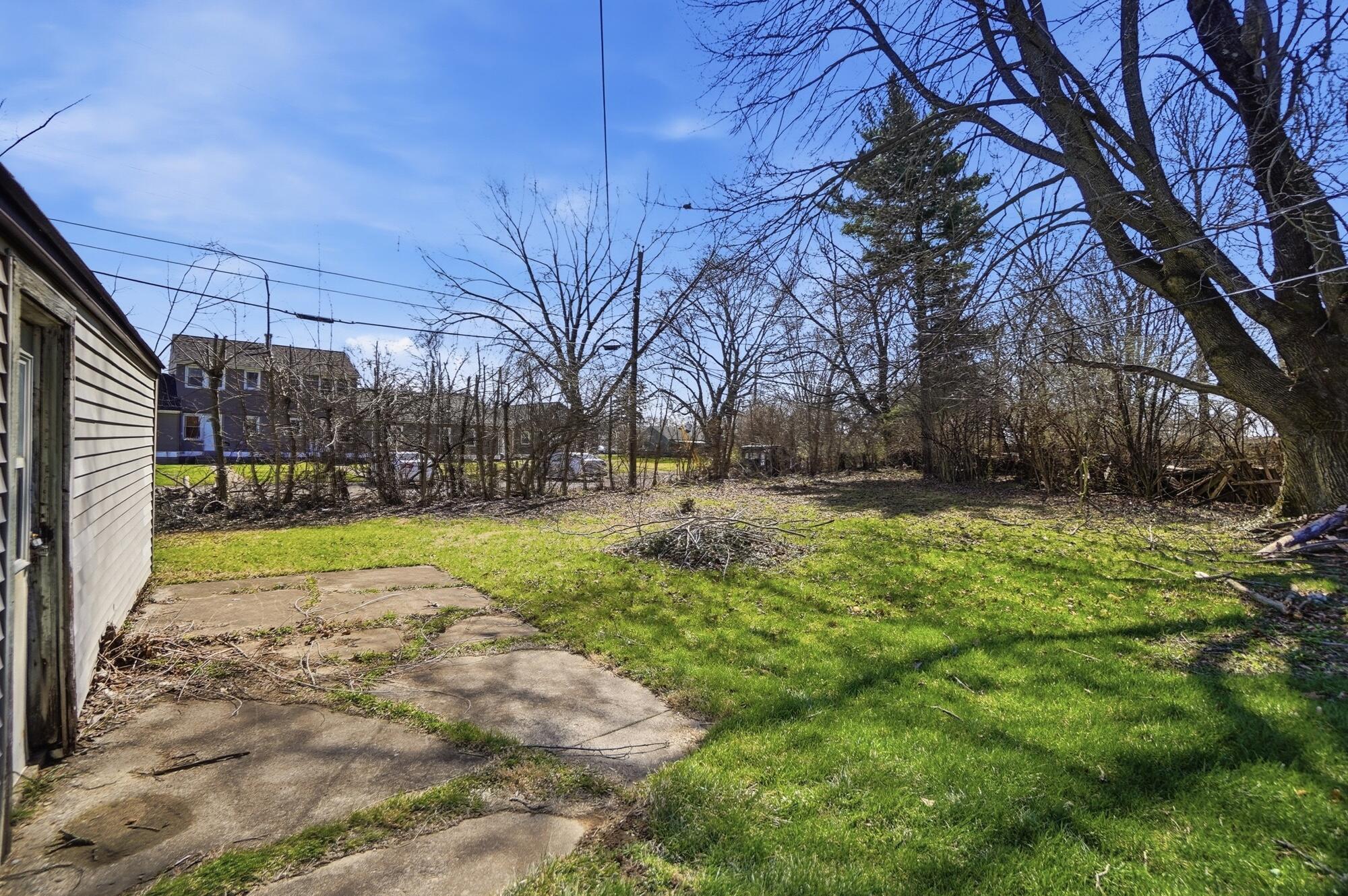 1835 Sweetbriar Lane, Springfield, Ohio 45505