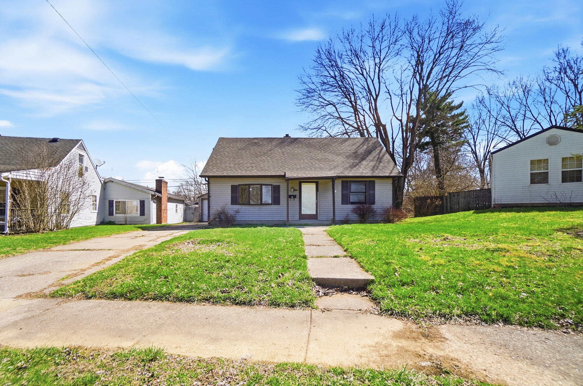 1835 Sweetbriar Lane, Springfield, Ohio 45505